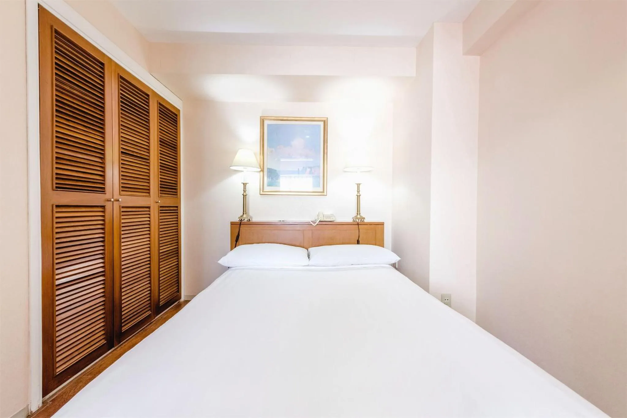 Bedroom, Bed in Ruishi Hotel Dalian