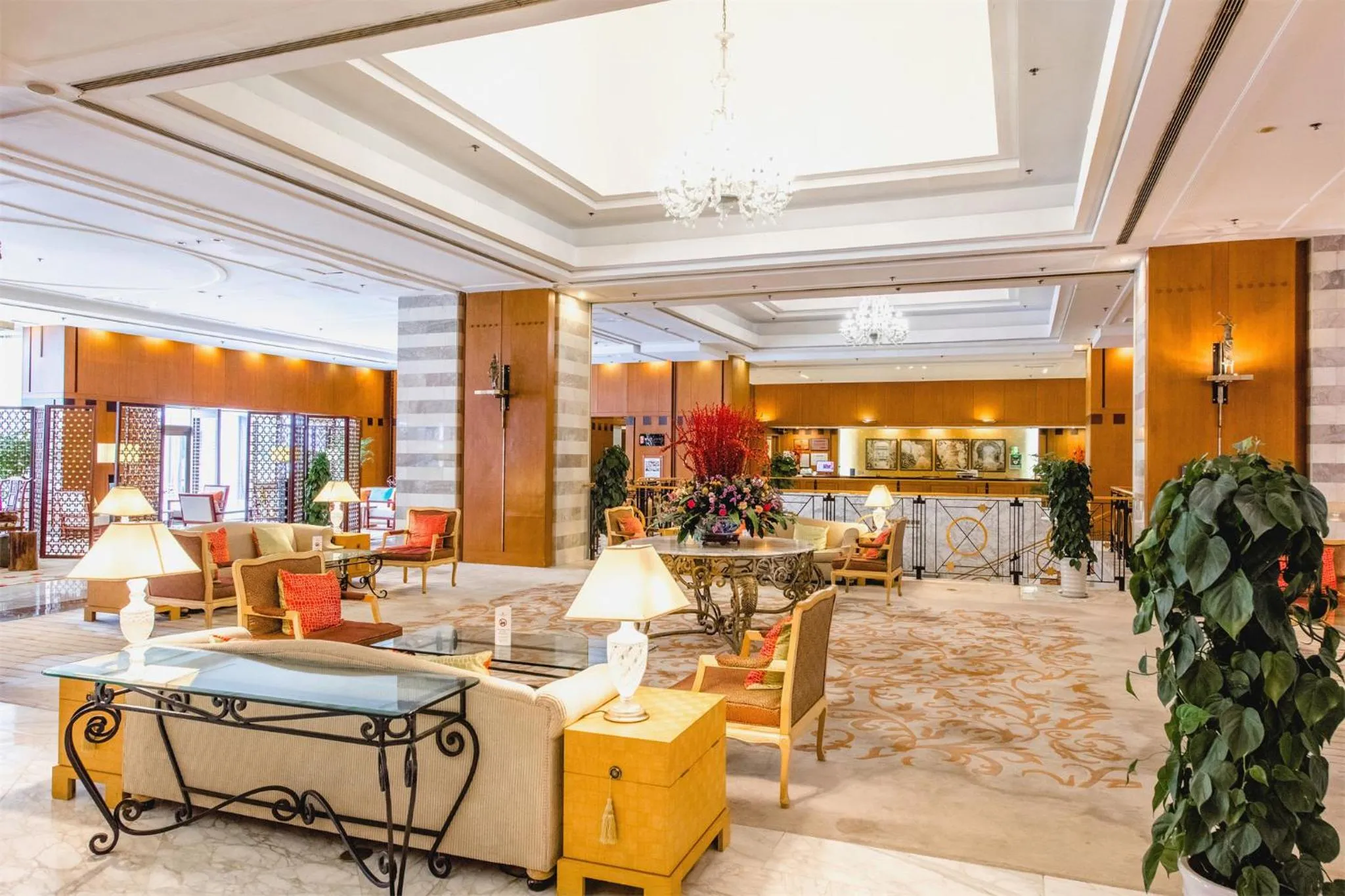 Lobby or reception in Ruishi Hotel Dalian