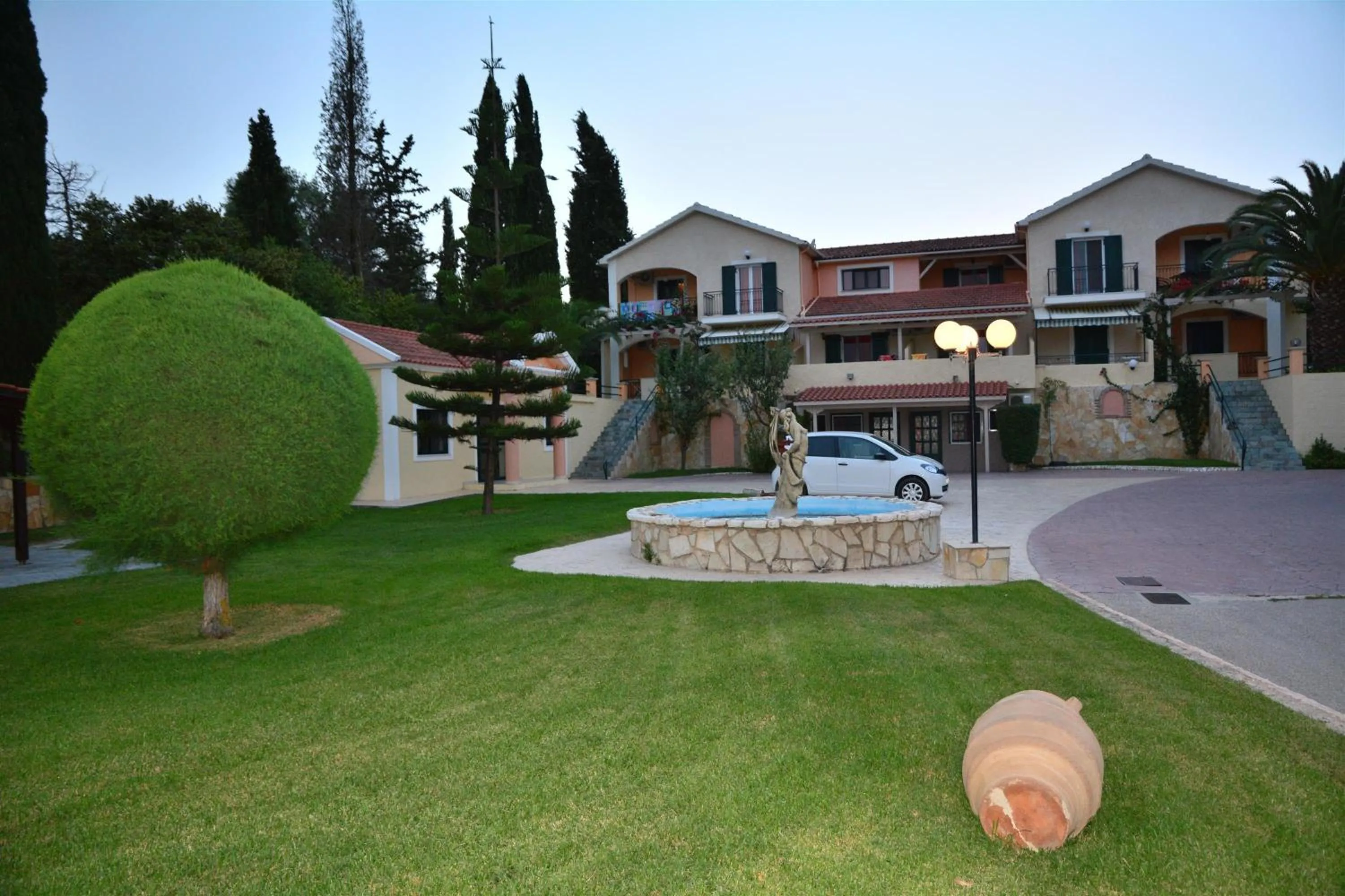 Garden in Residence Poseidon