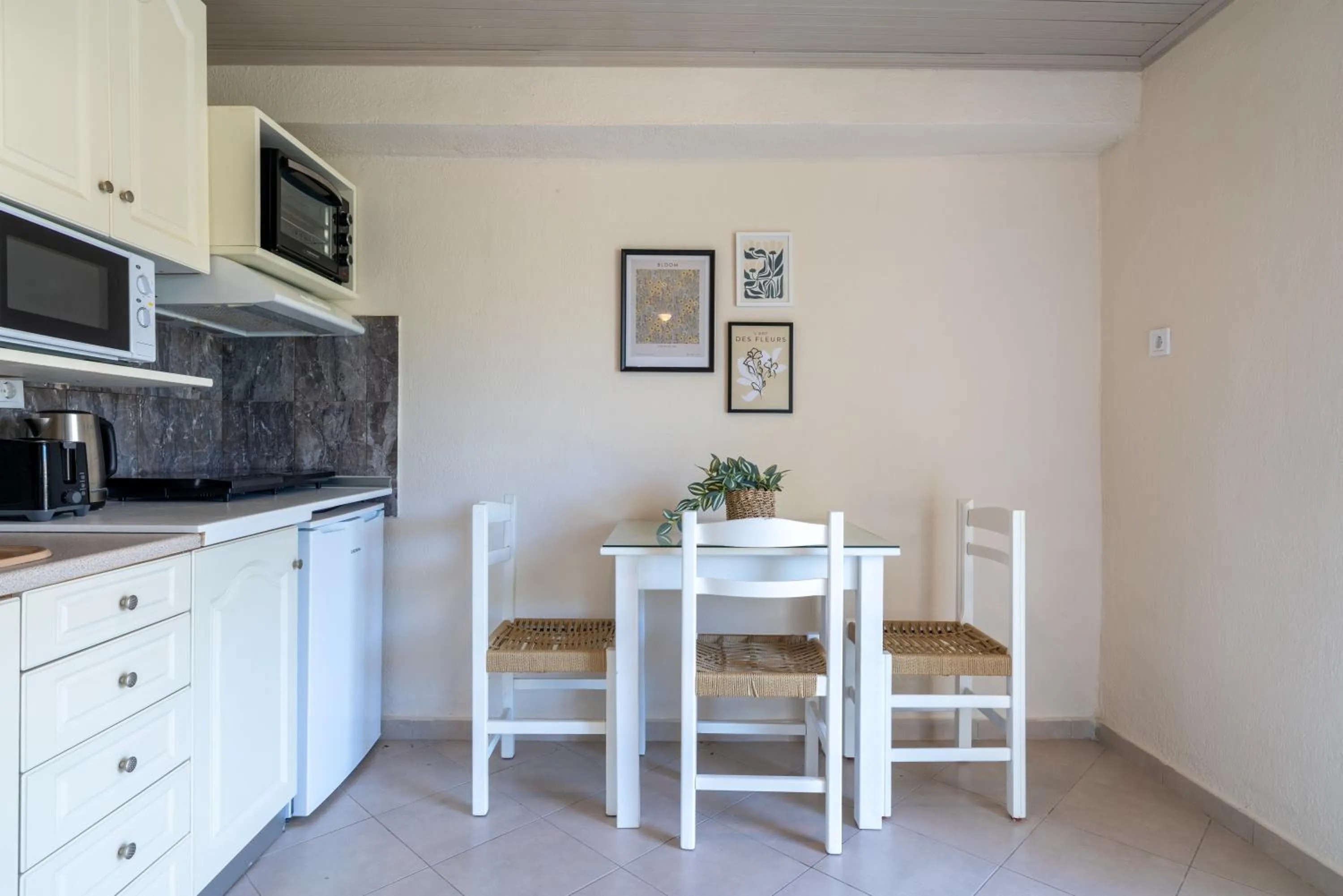 Dining area in Residence Poseidon