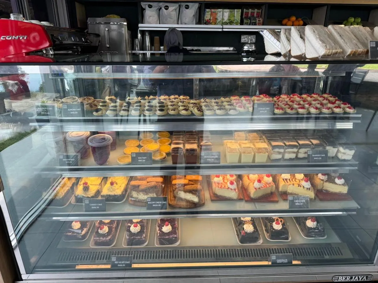 Food and drinks in The Jerai Hill Resort