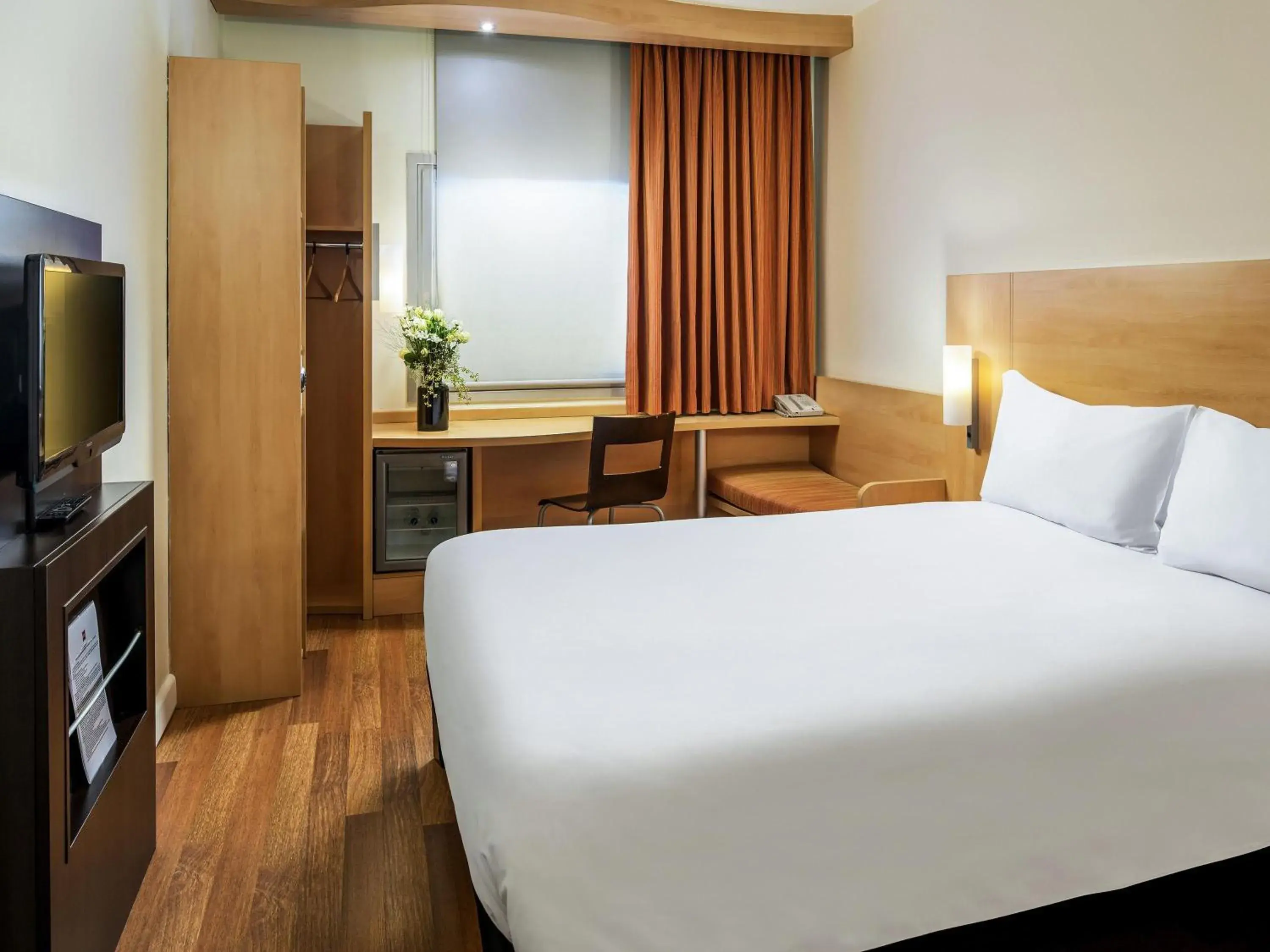 Standard Double Room in Ibis Izmir Alsancak Standard Double Room in Ibis Izmir Alsancak