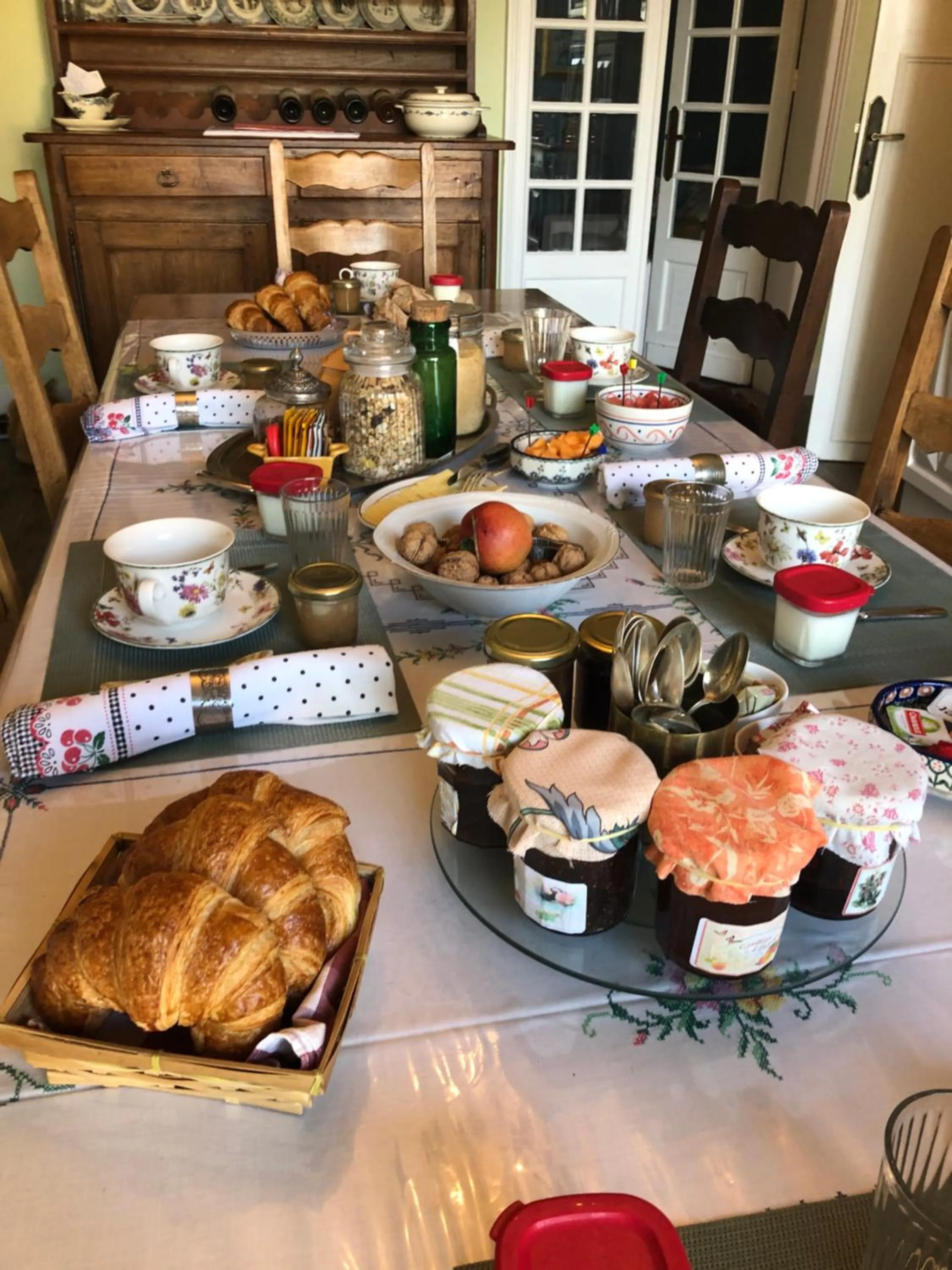 Property building in La Croix Blanche