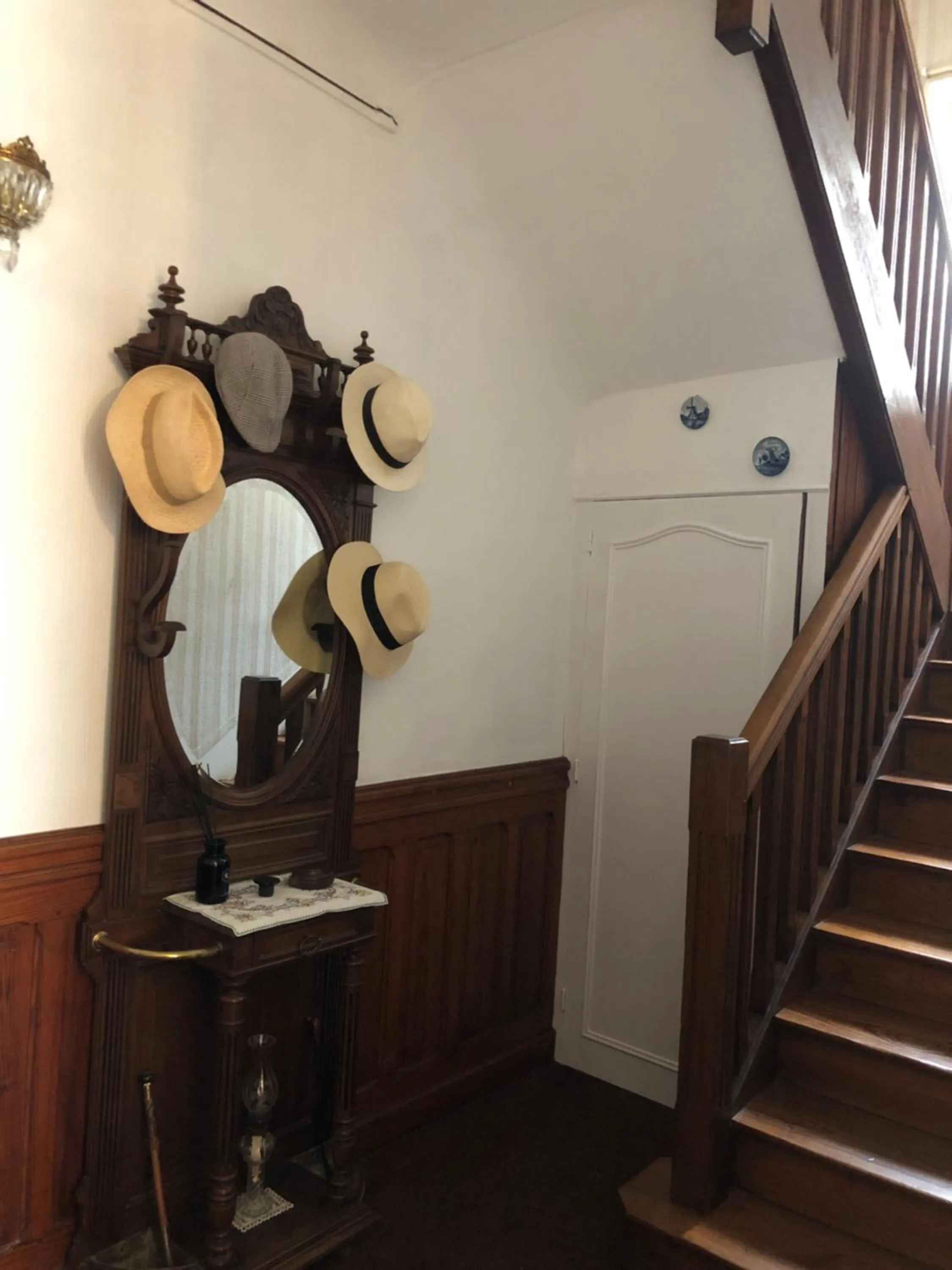 Facade/entrance in La Croix Blanche