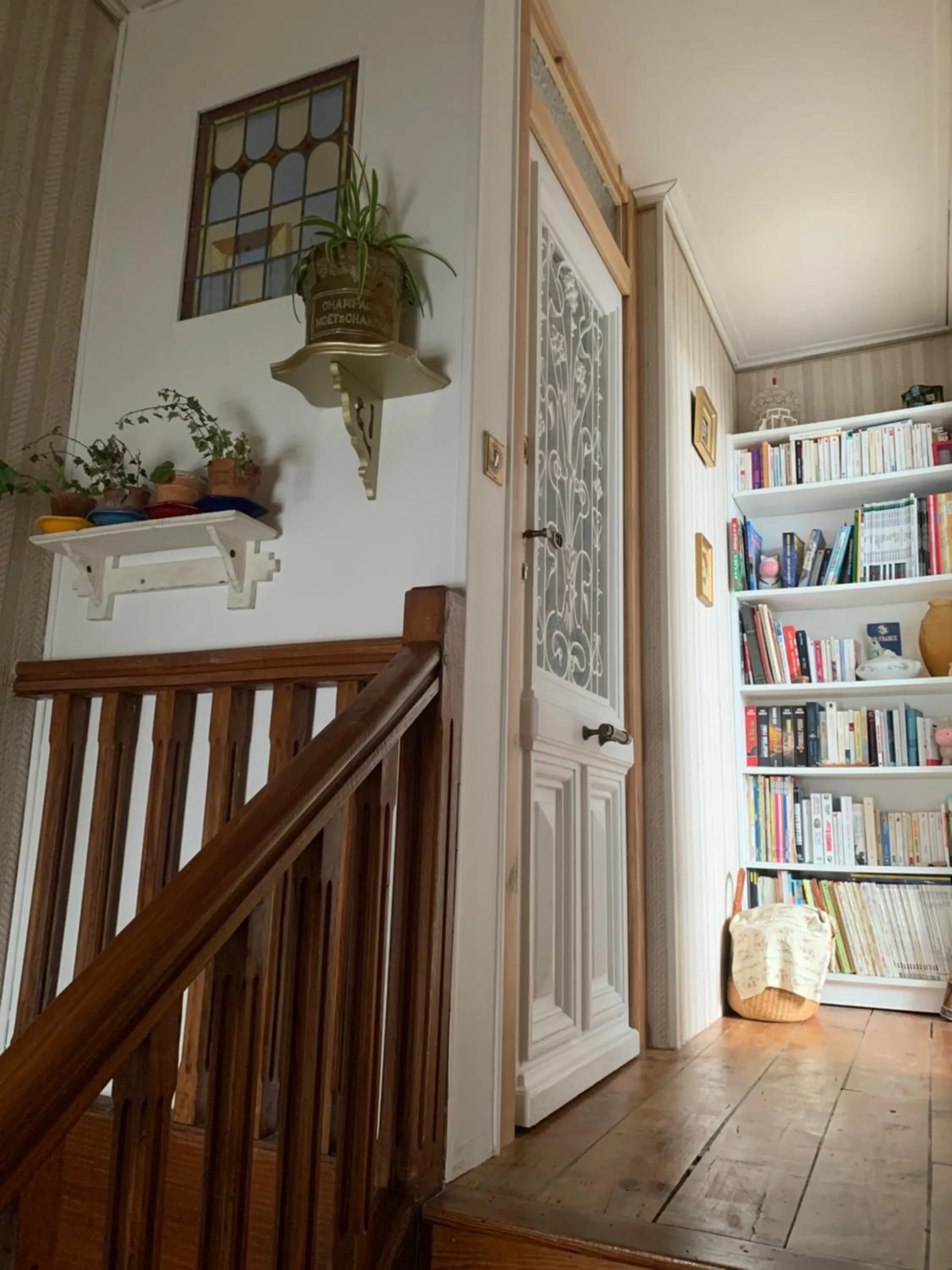 Facade/entrance in La Croix Blanche