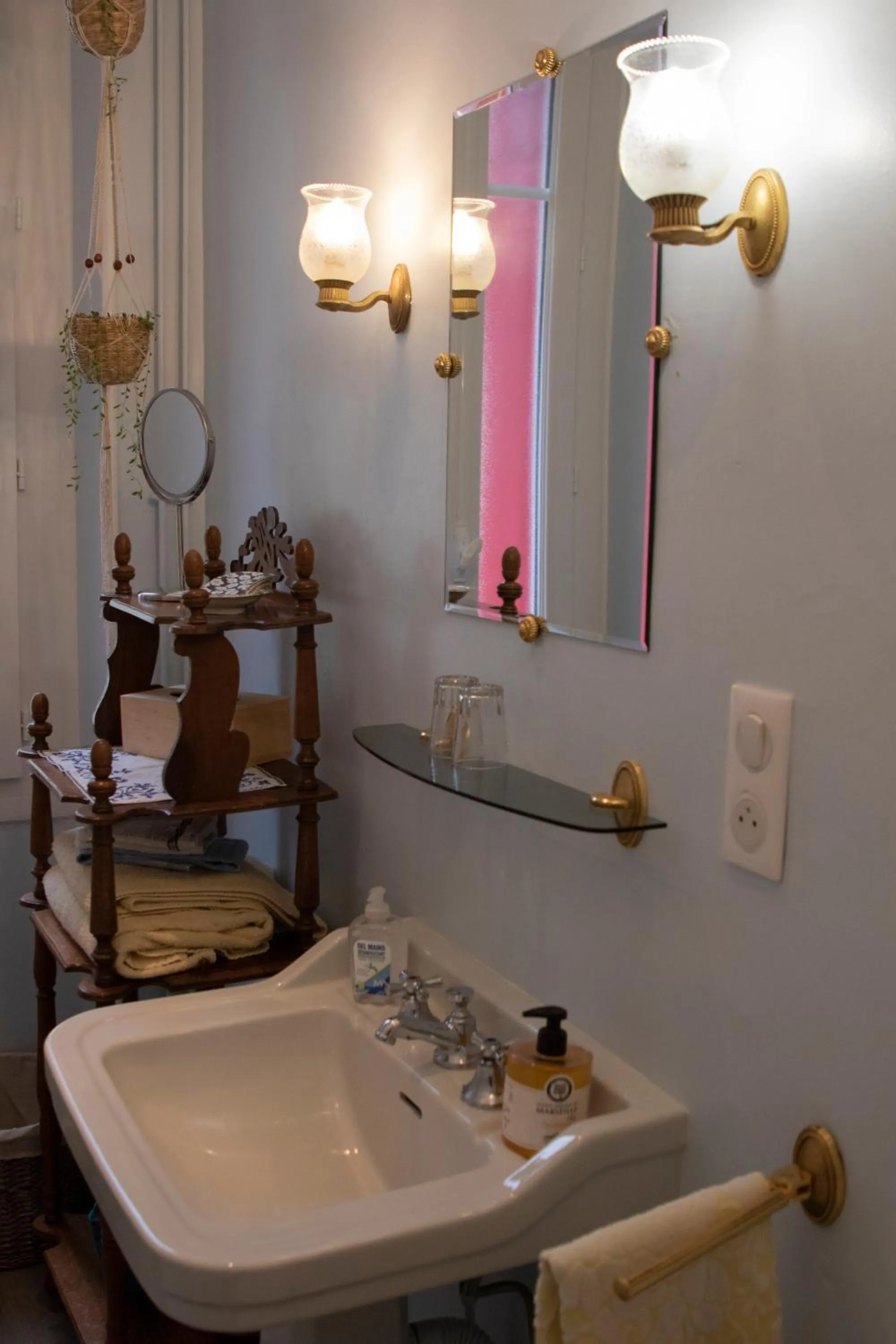 Bathroom in La Croix Blanche