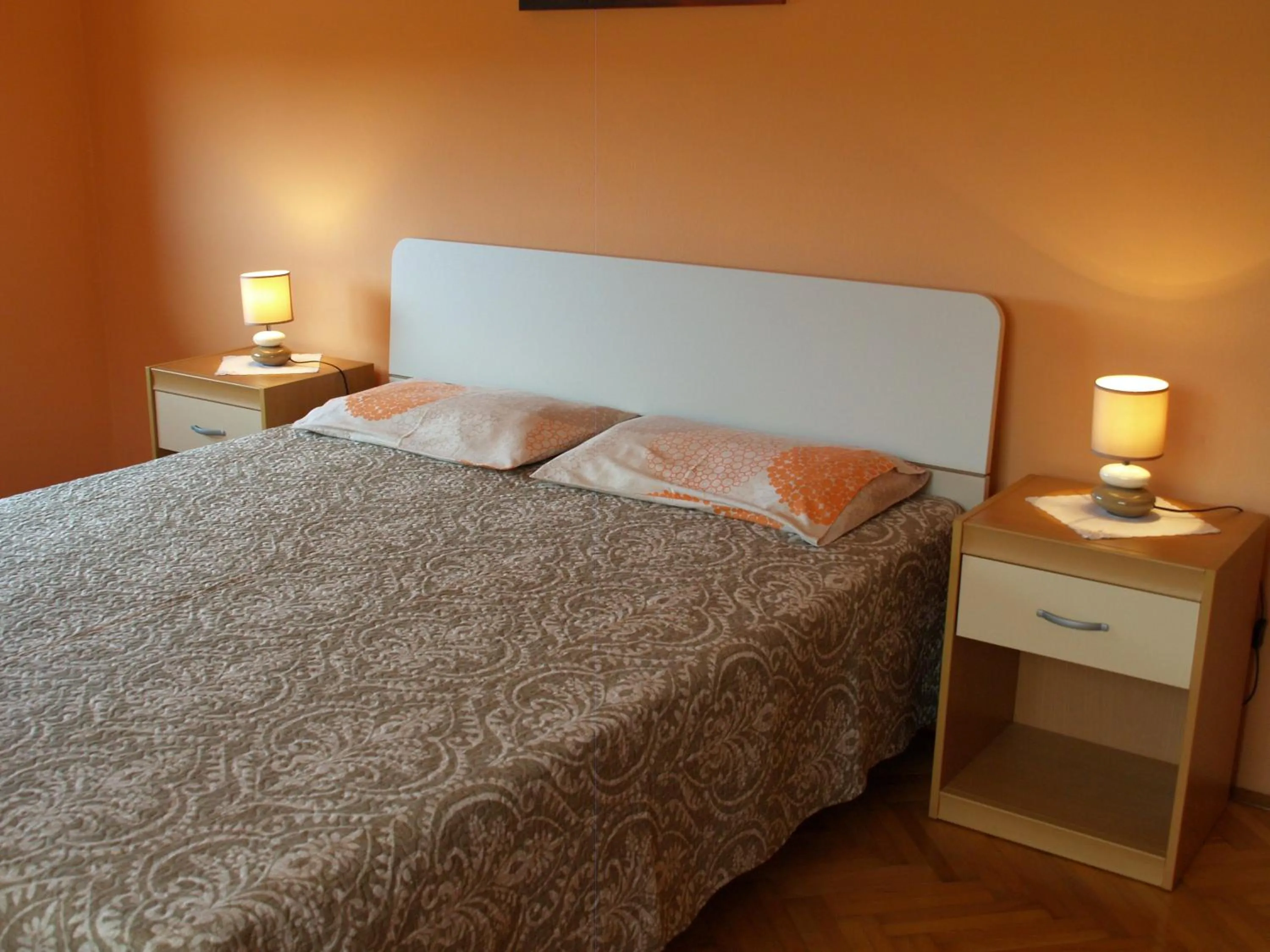 Bedroom, Bed in Apartments Frank