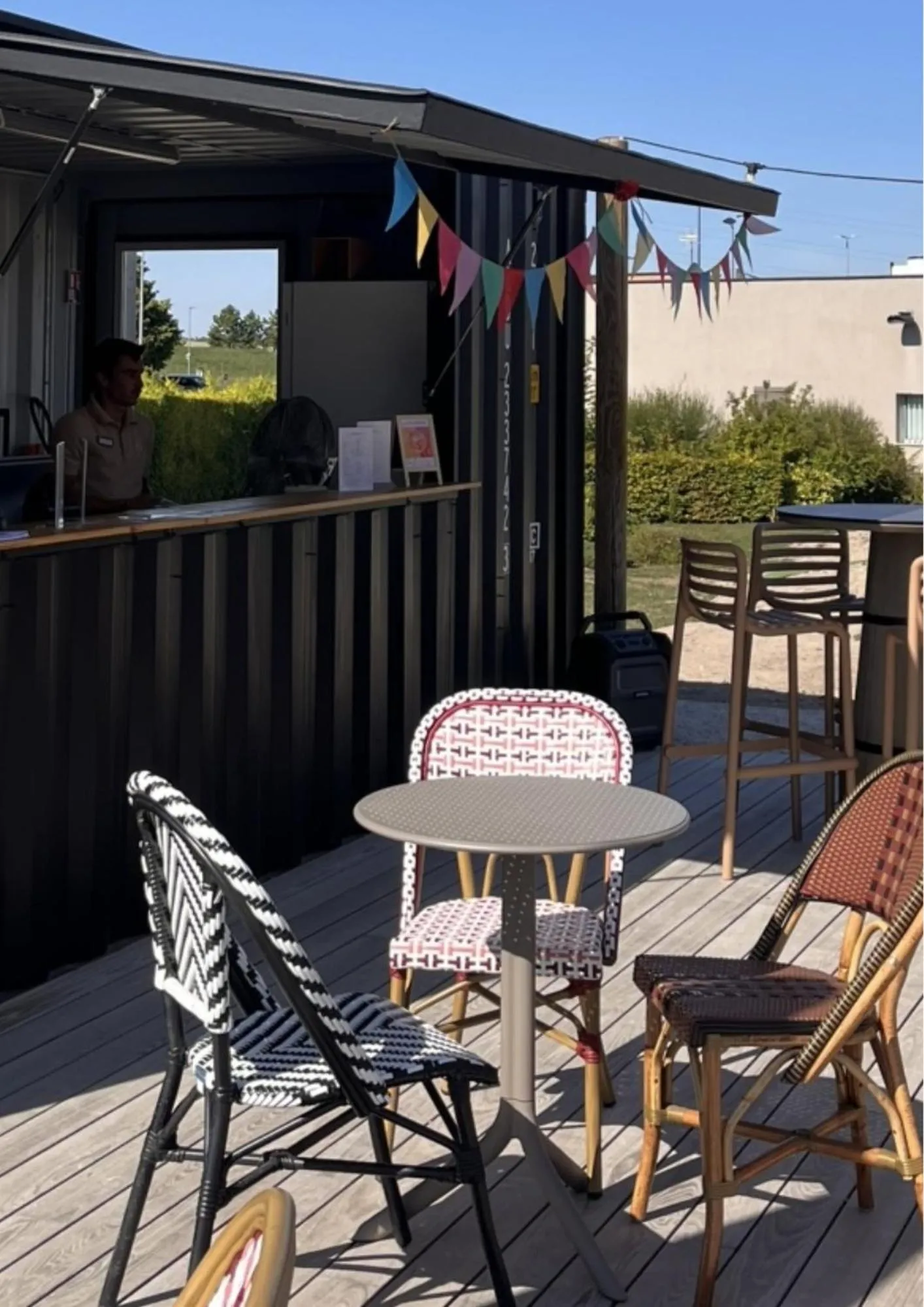 Swimming pool in Novotel Reims Tinqueux