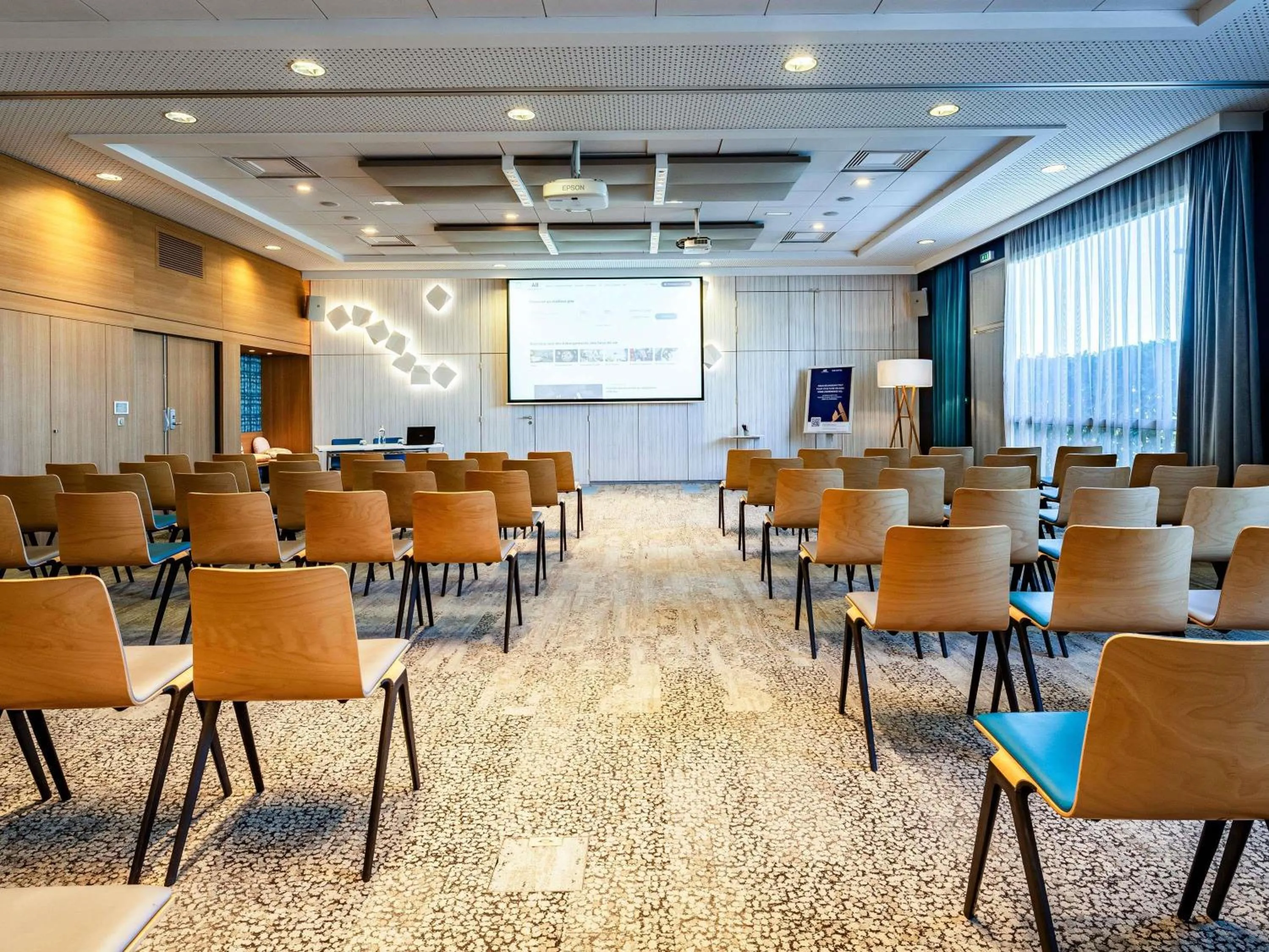 Business facilities in Novotel Reims Tinqueux