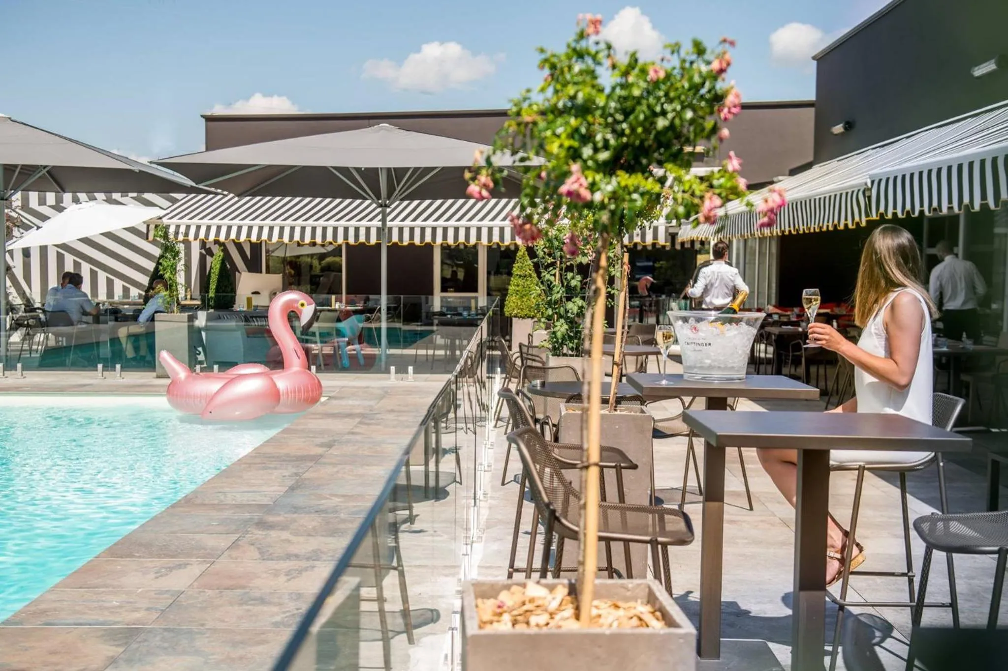 Patio in Novotel Reims Tinqueux