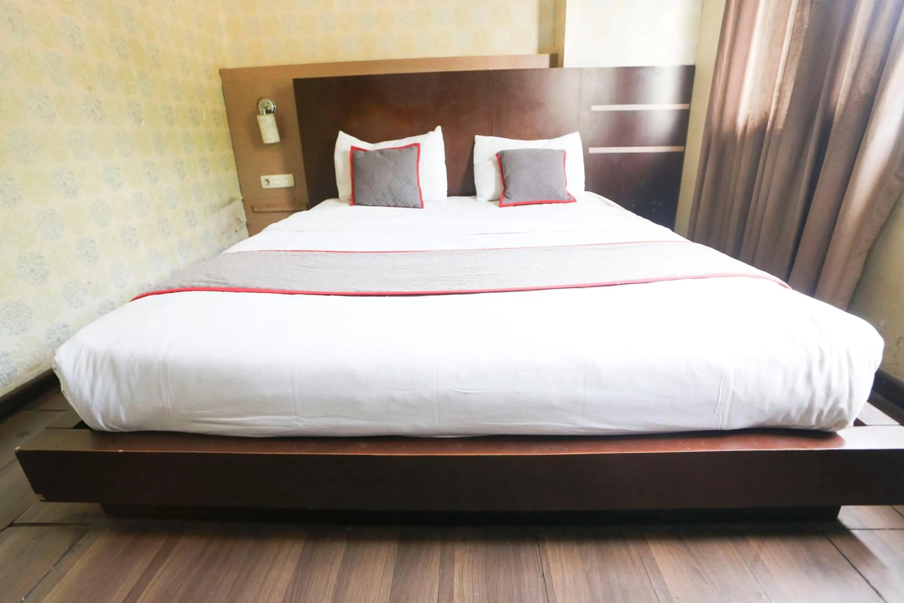 Bedroom, Bed in RedDoorz @ Cikarang 2