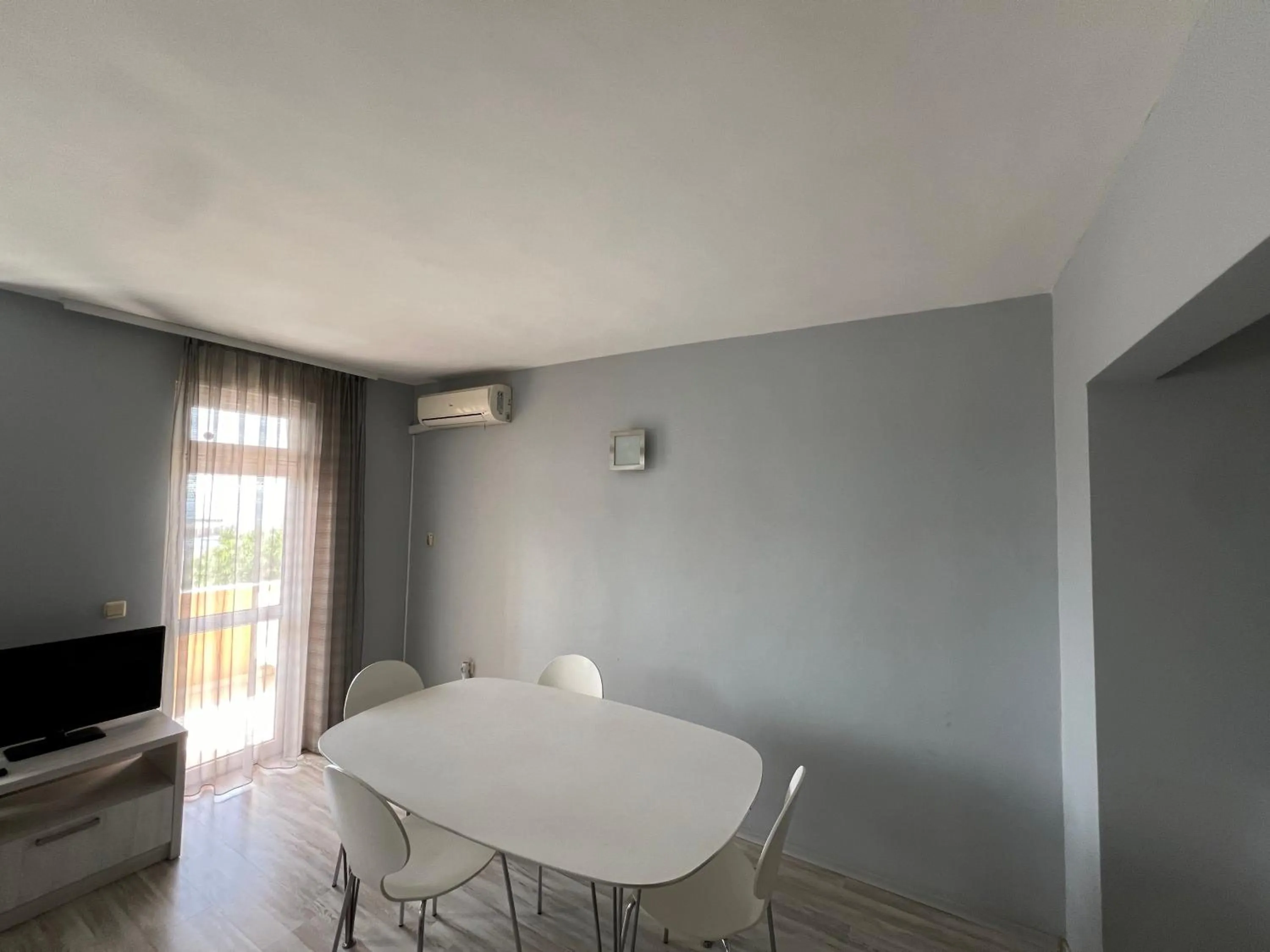 TV and multimedia in Family Hotel Milev