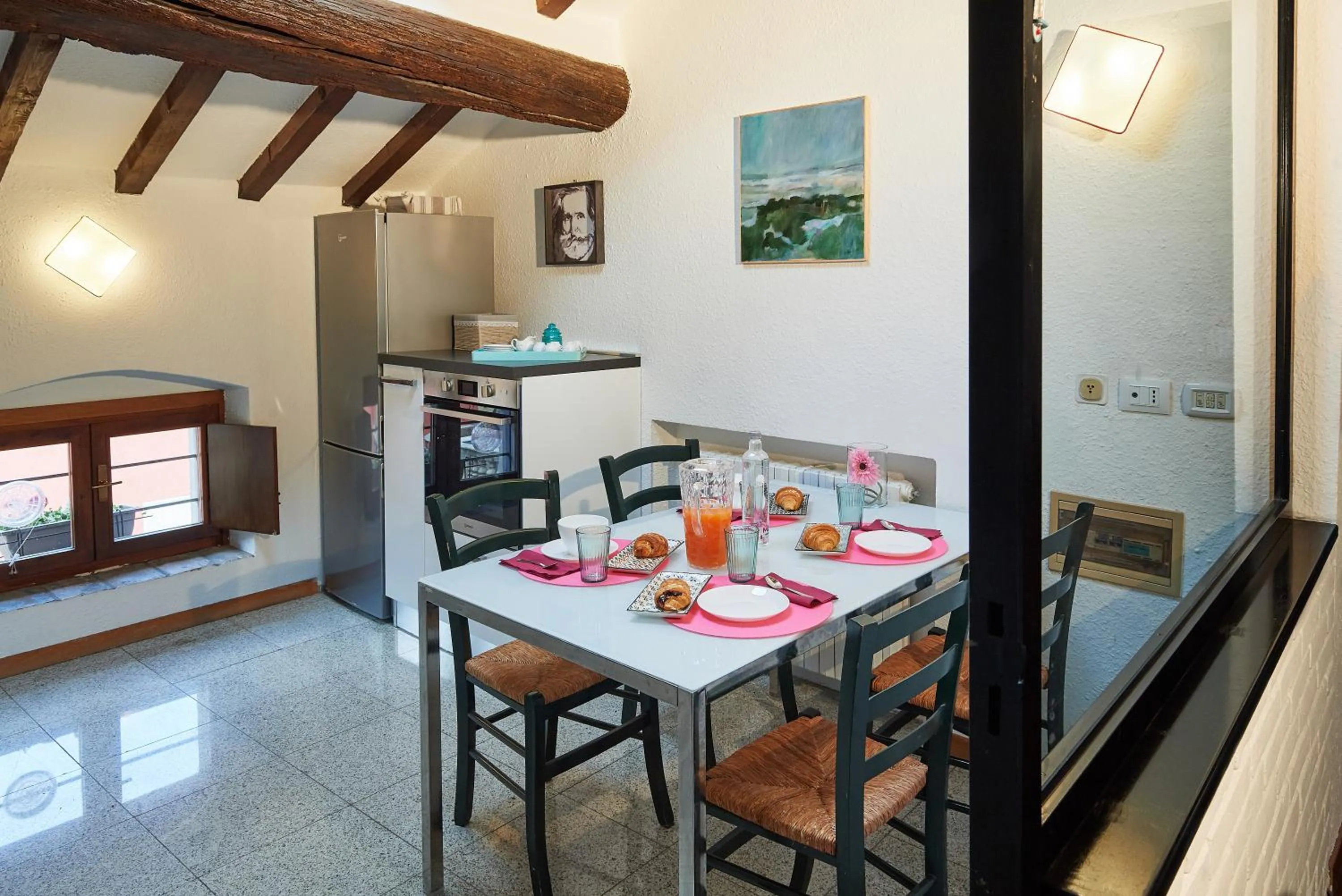 Dining area in La Casa di Giulia-Family Apartment