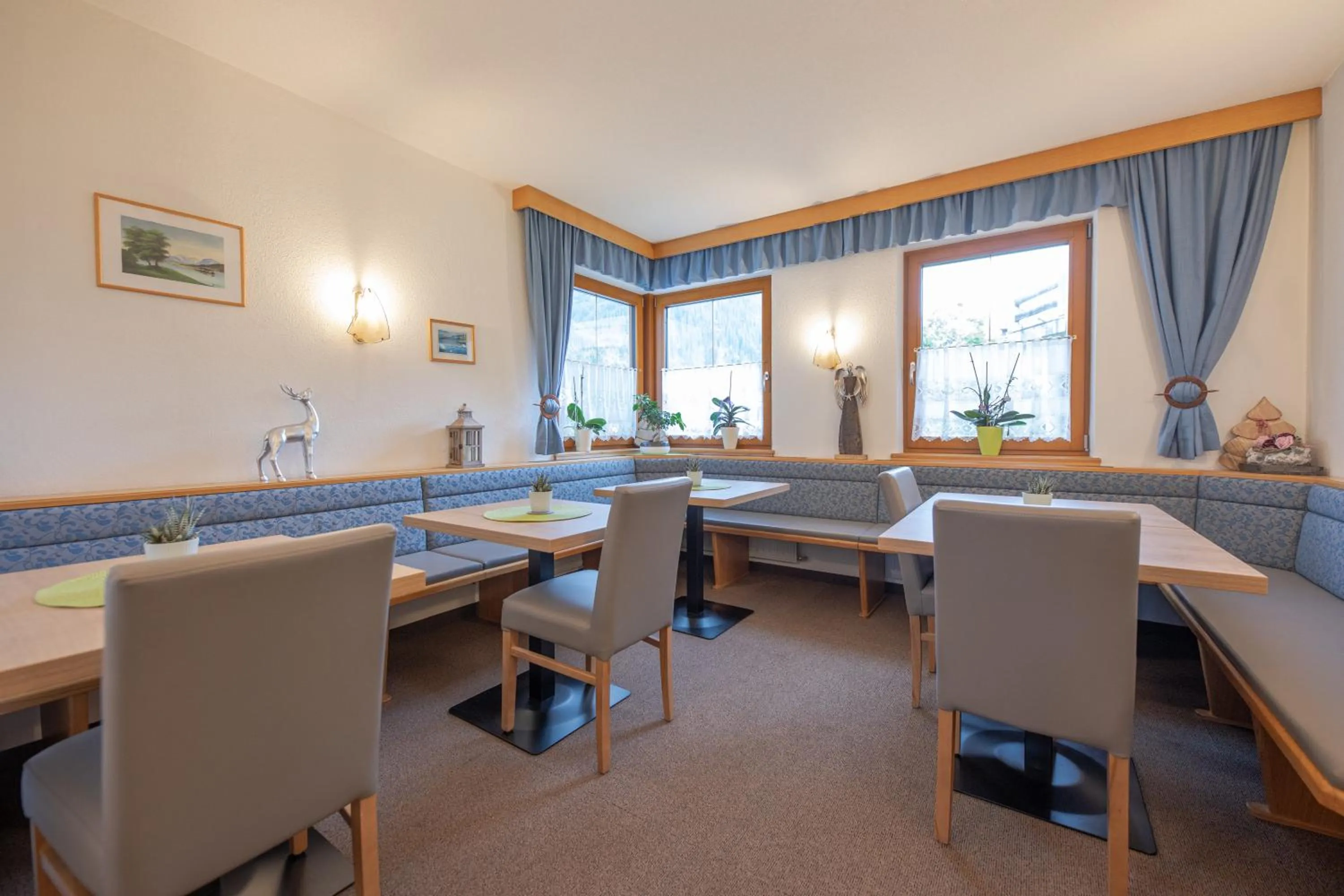 Restaurant/places to eat in Haus Markus Strolz