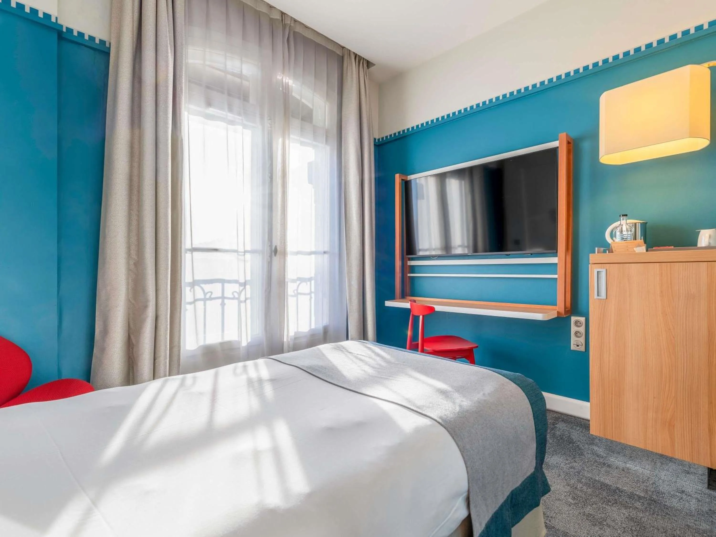 Bedroom, Bed in Mercure Lyon Centre Château Perrache