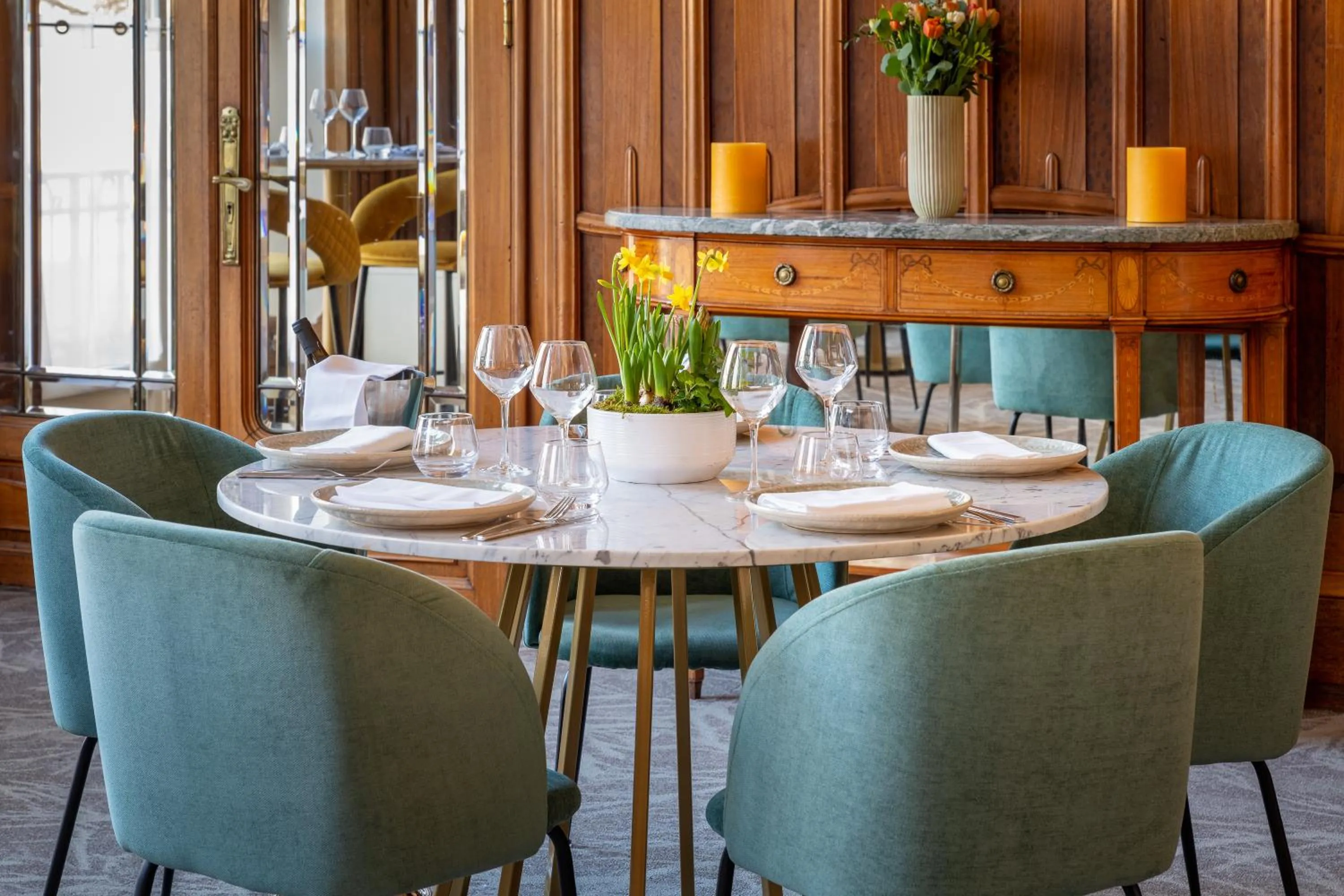 Property building in Mercure Lyon Centre Château Perrache