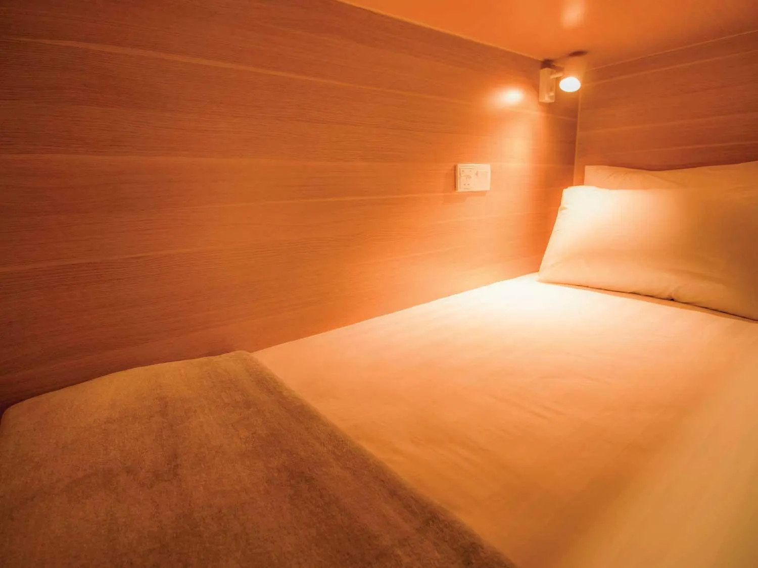 Bed in Hexa Hotel & Backpackers Capsules Bukit Bintang