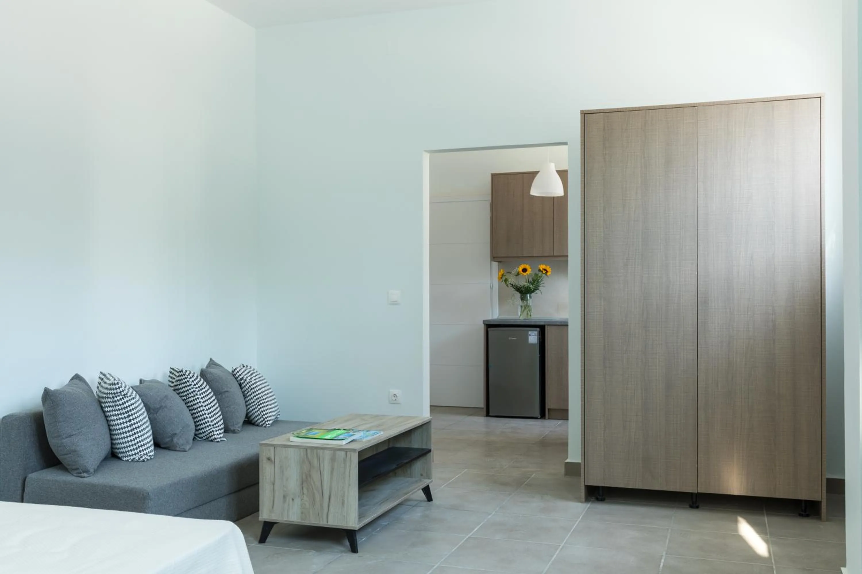 TV and multimedia, Bed in Local Hostel & Suites