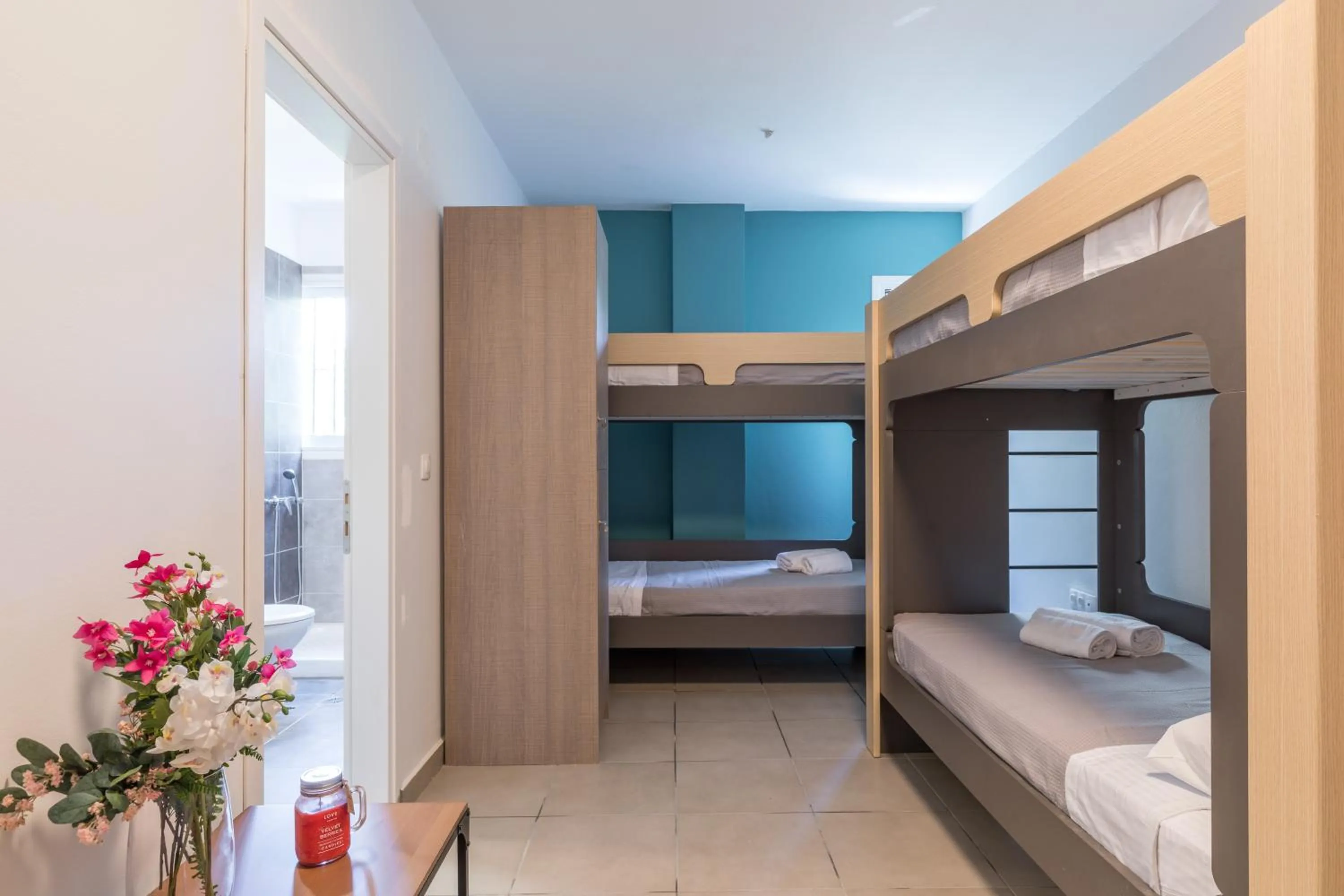 bunk bed, Bed in Local Hostel & Suites