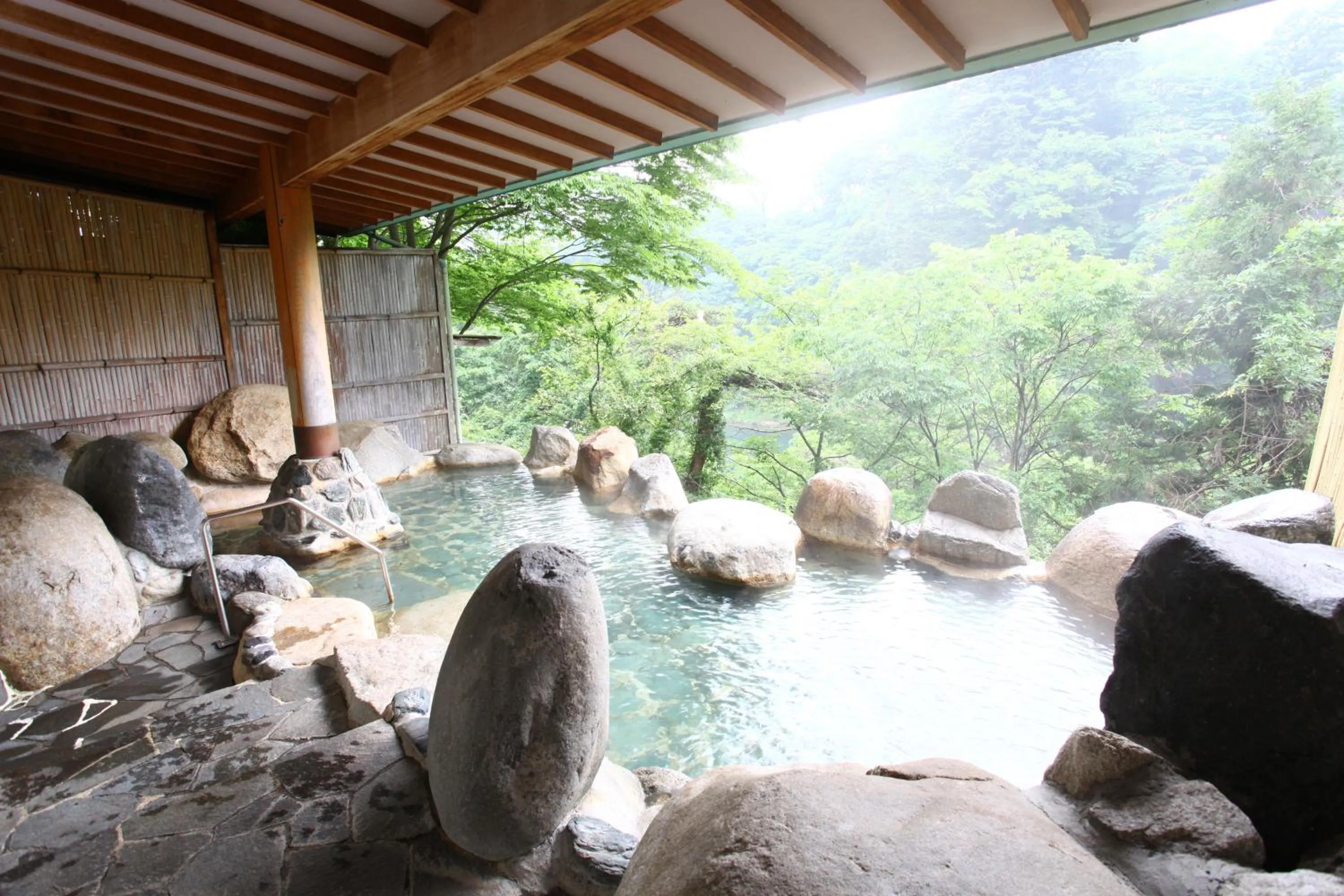 Open Air Bath in Hotel New Ohruri