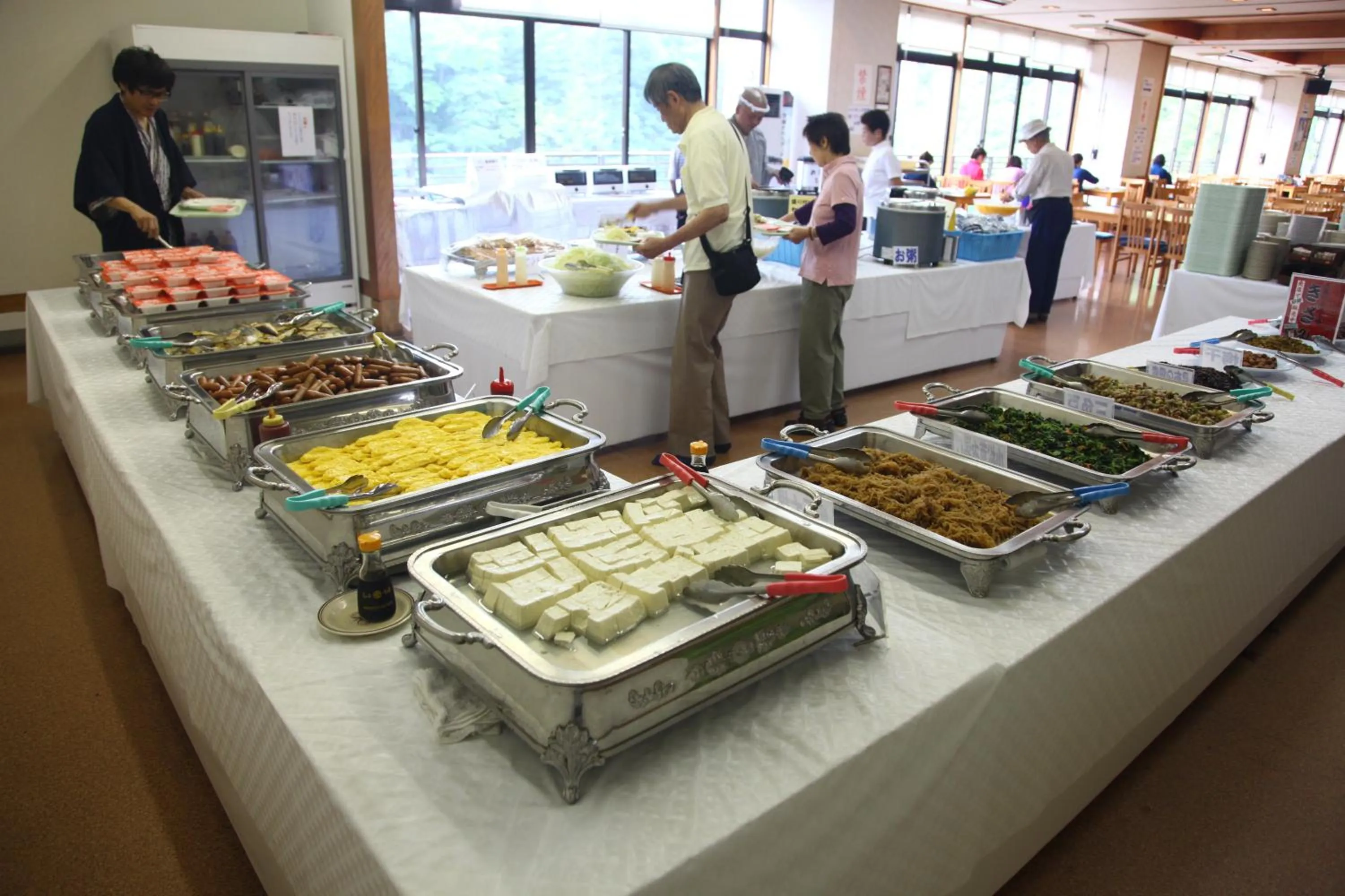 Food in Hotel New Ohruri