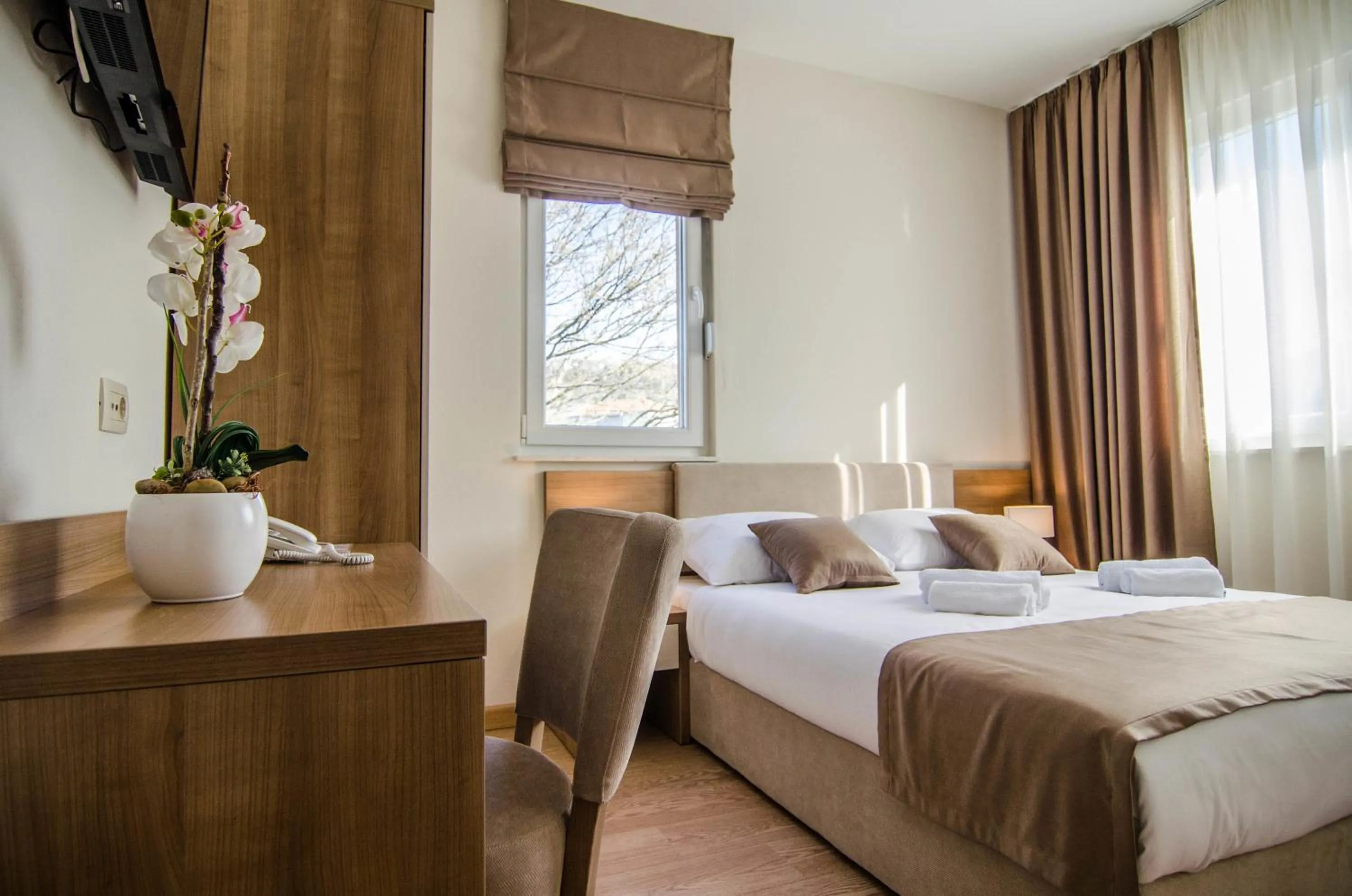 Day, Bed in Villa Ruža