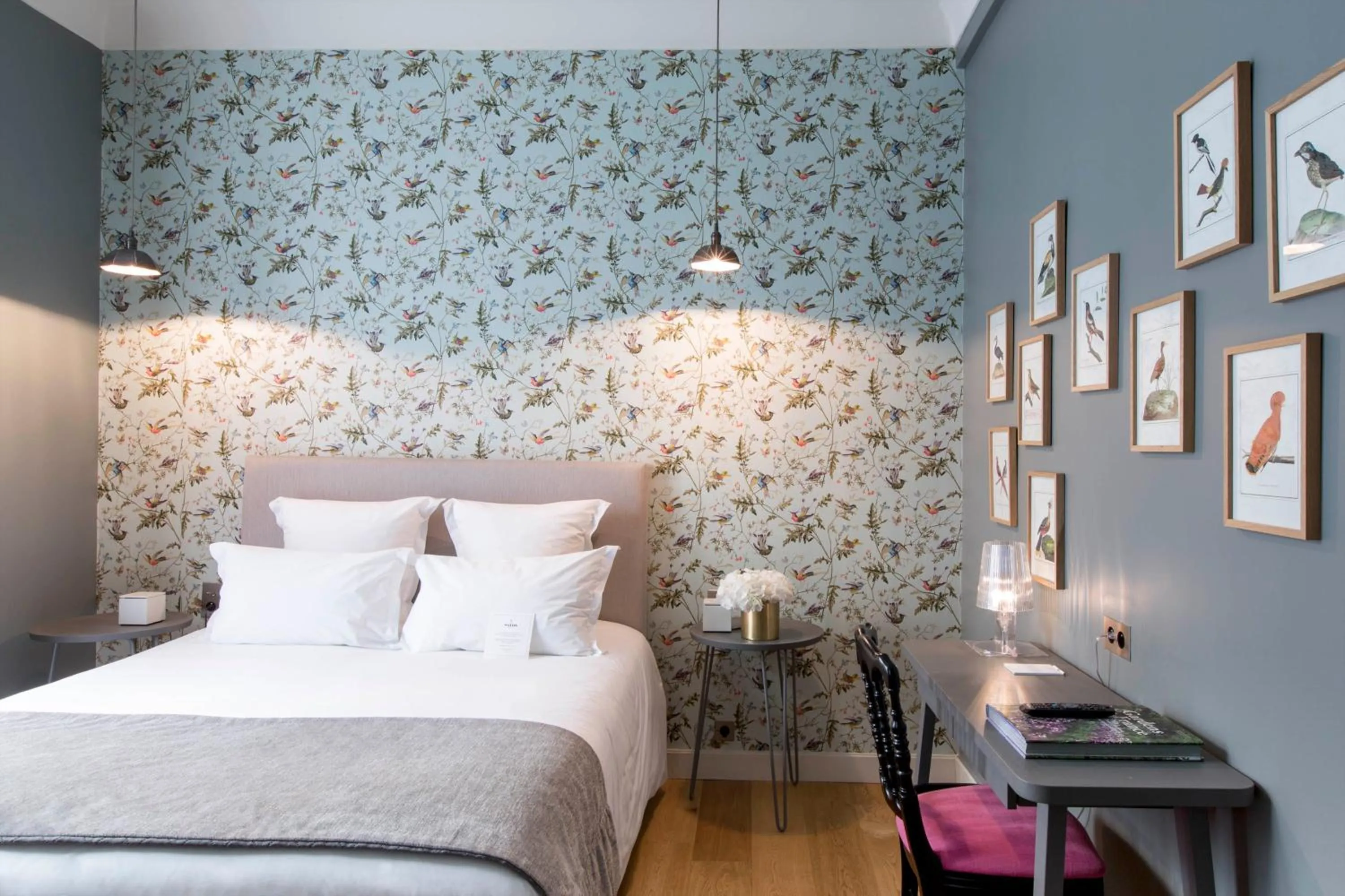 Photo of the whole room, Bed in Hôtel Mathis Elysées