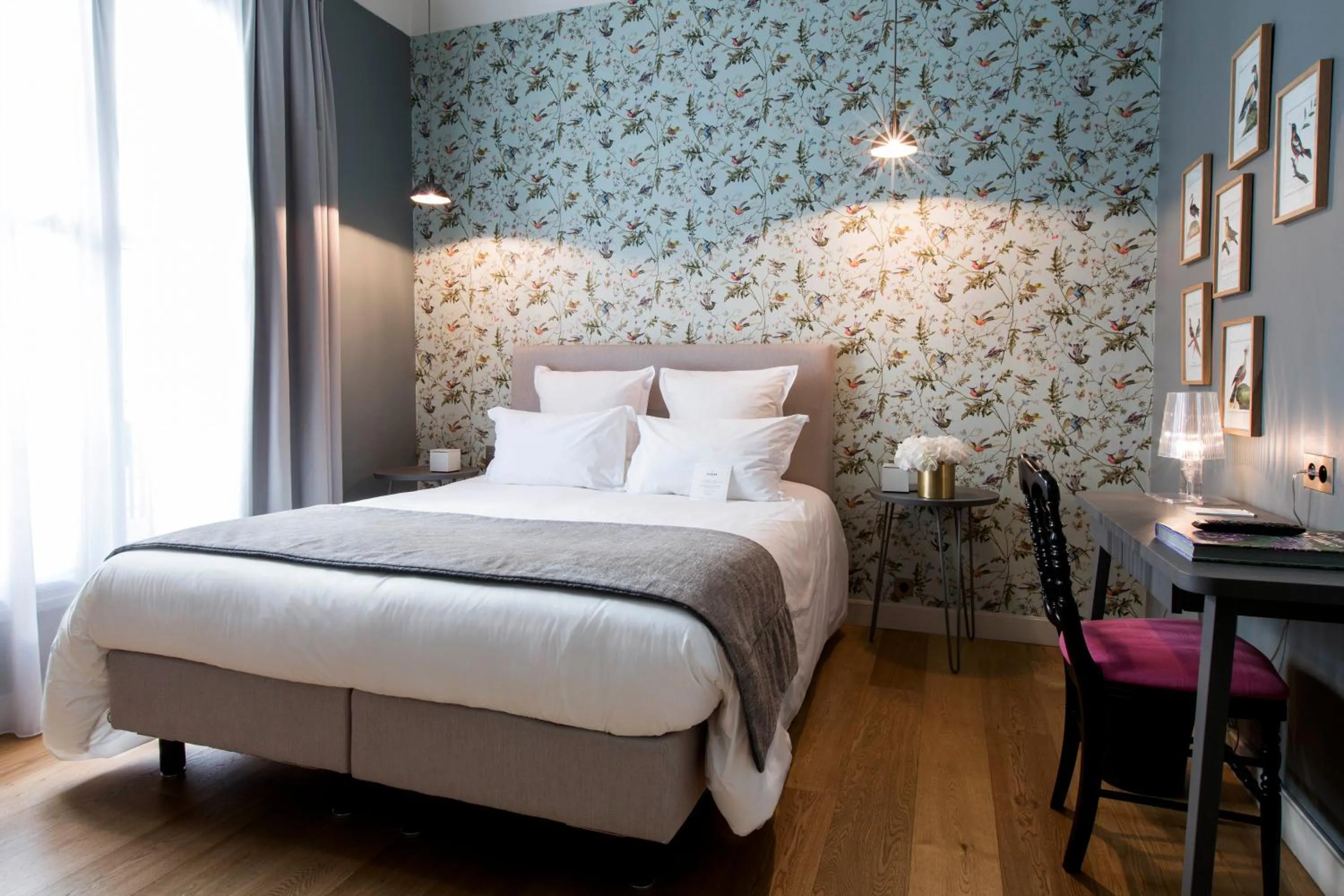 Photo of the whole room, Bed in Hôtel Mathis Elysées