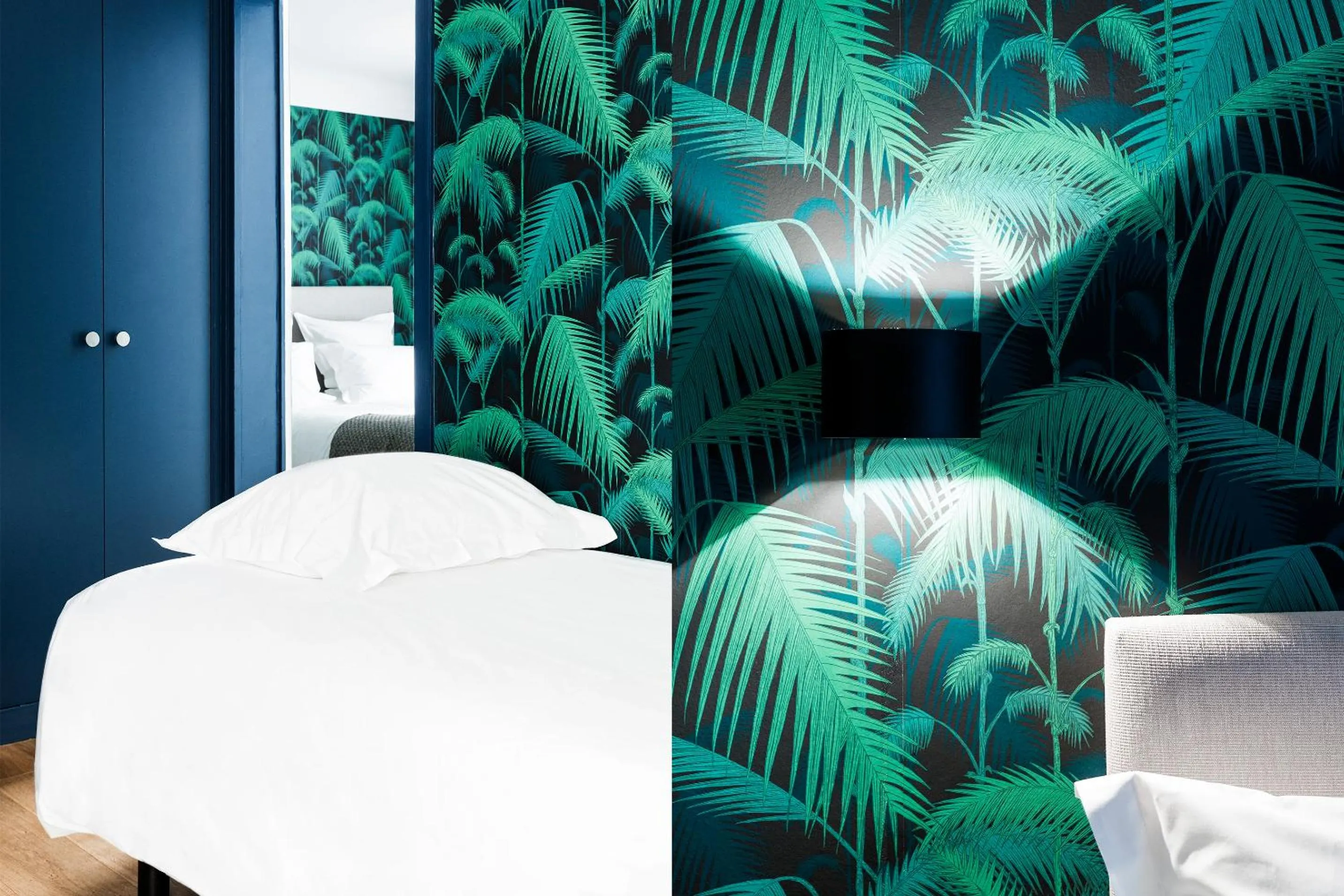 Decorative detail, Bed in Hôtel Mathis Elysées