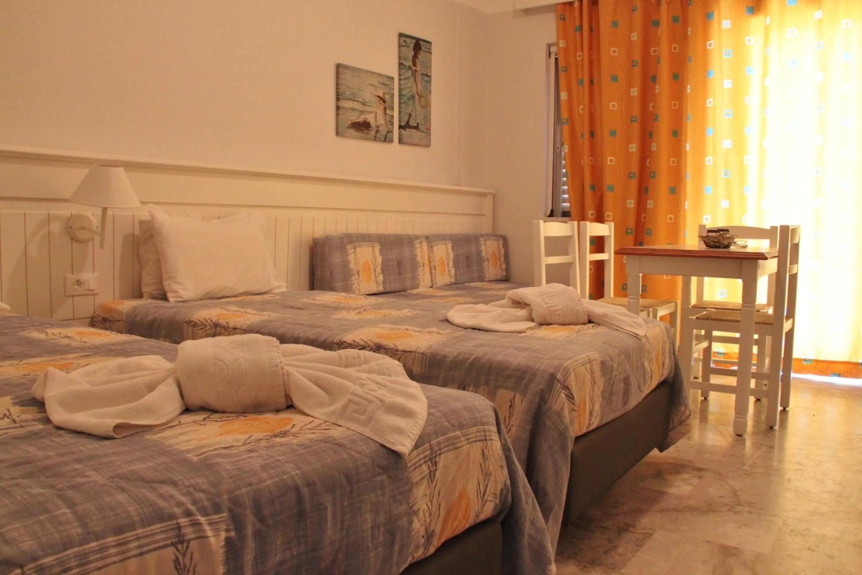 Day, Bed in Santa Irene