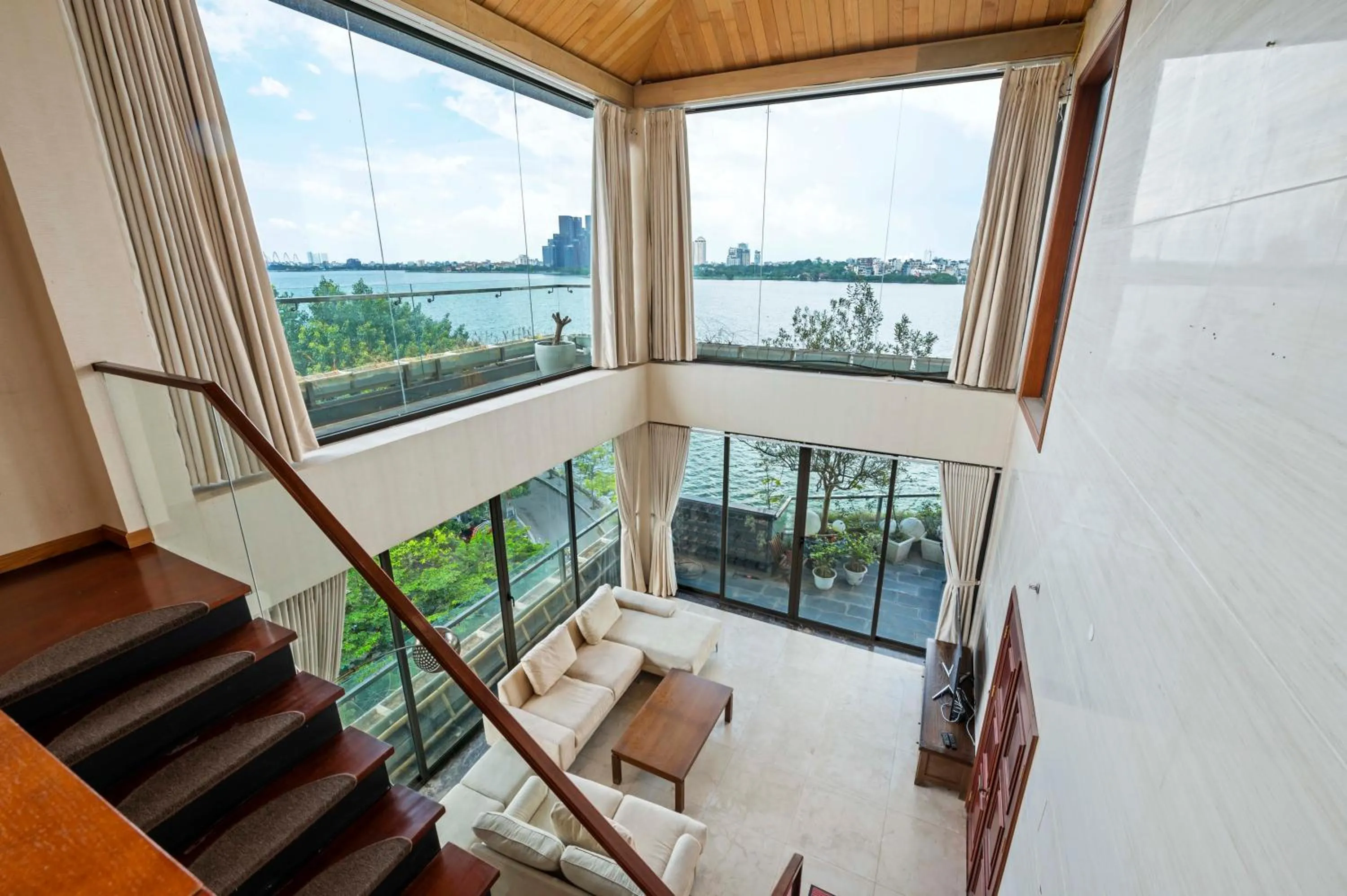 Natural landscape in 22Land Moon West Lake