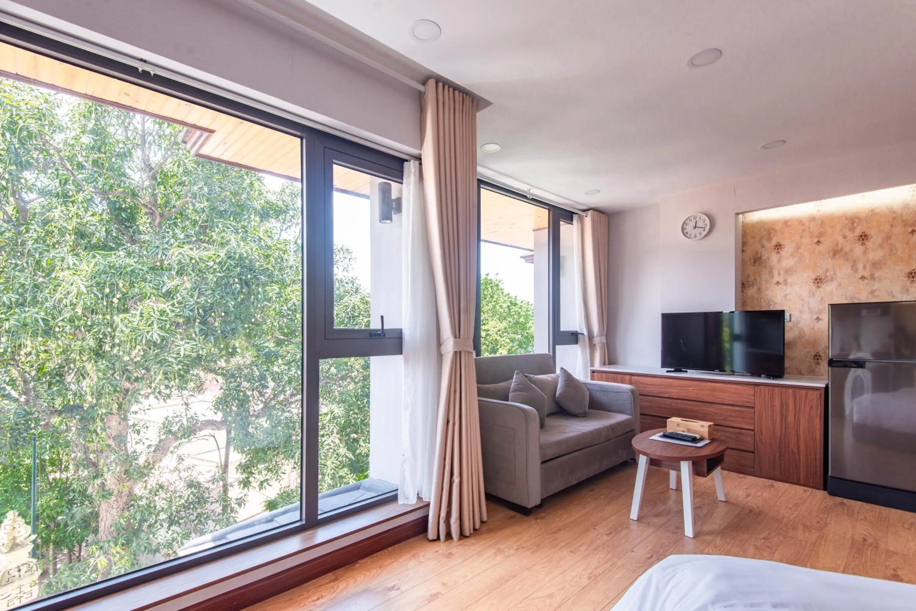 TV and multimedia in 22Land Moon West Lake