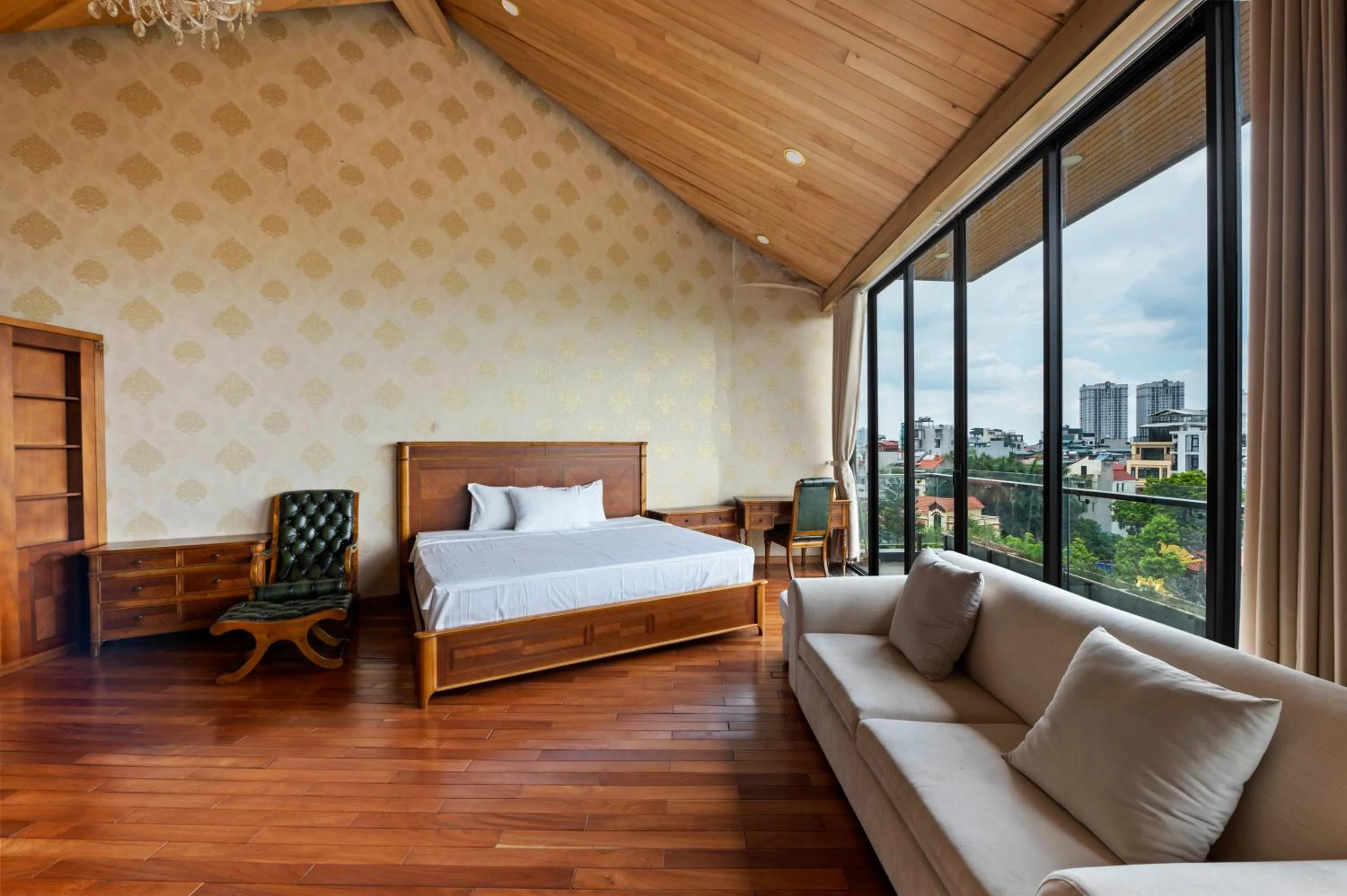 Bed in 22Land Moon West Lake