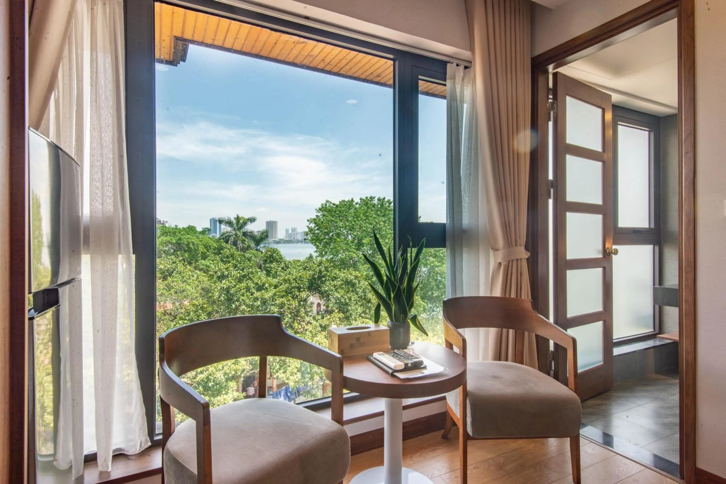 Patio in 22Land Moon West Lake