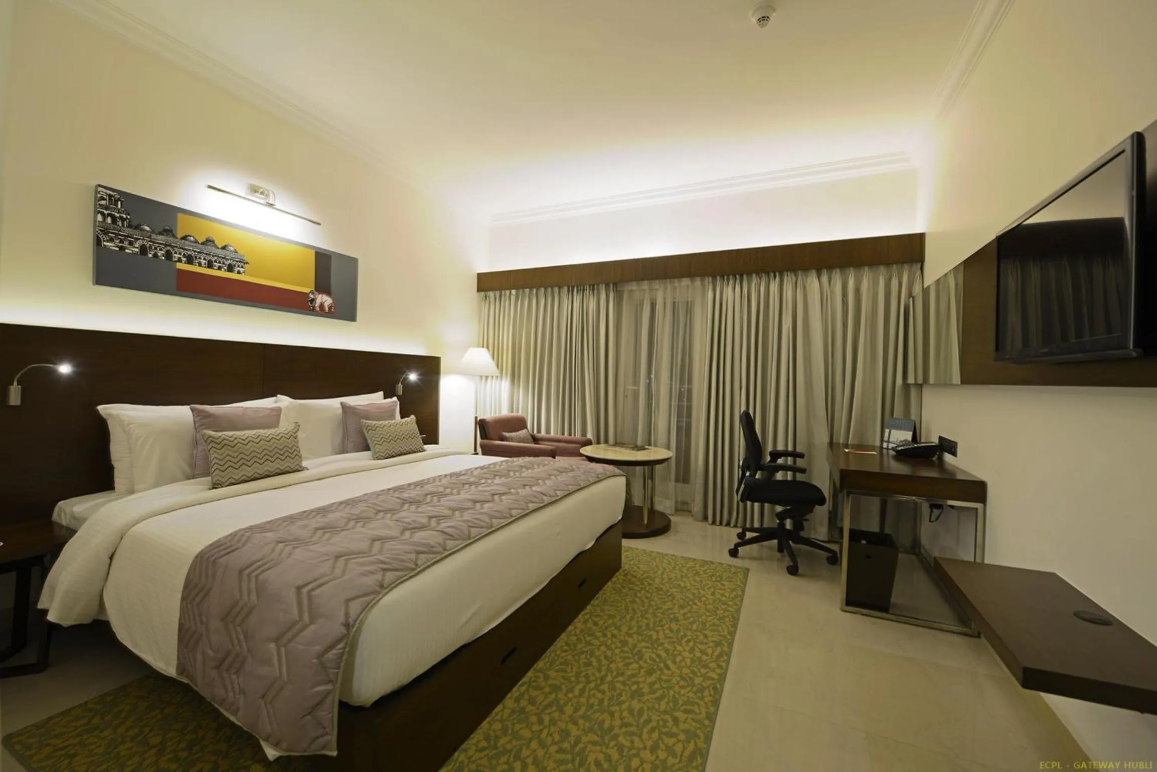 Bedroom, Bed in Hotel Naveen Lakeside