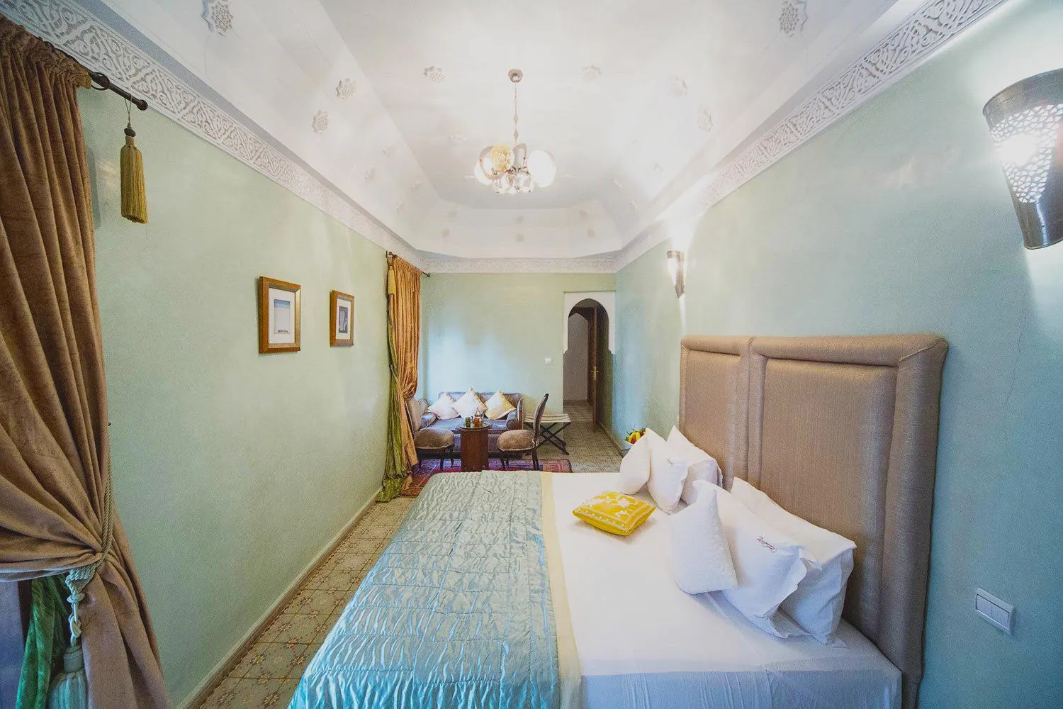 Bed in Riad Zamzam