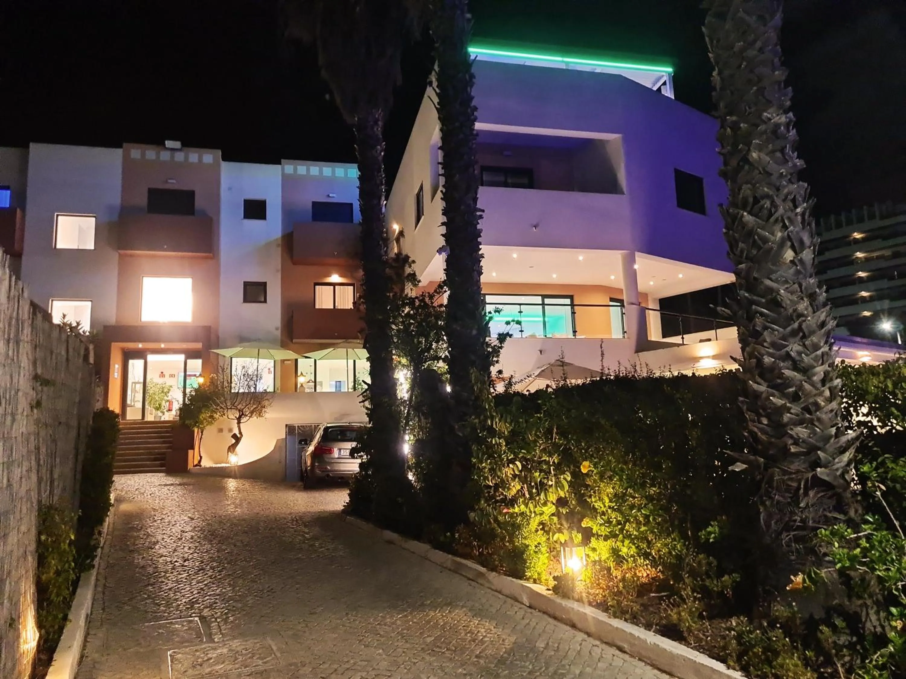 Facade/entrance in Hotel Alcaide