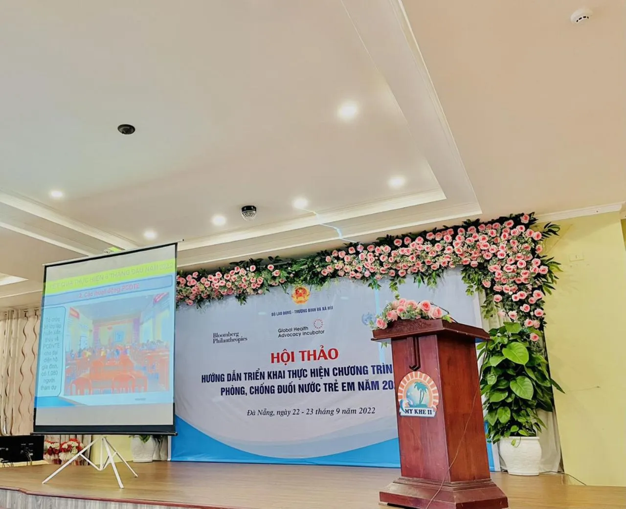 Restaurant/places to eat in My Khe 2 Da Nang Seafront Hotel