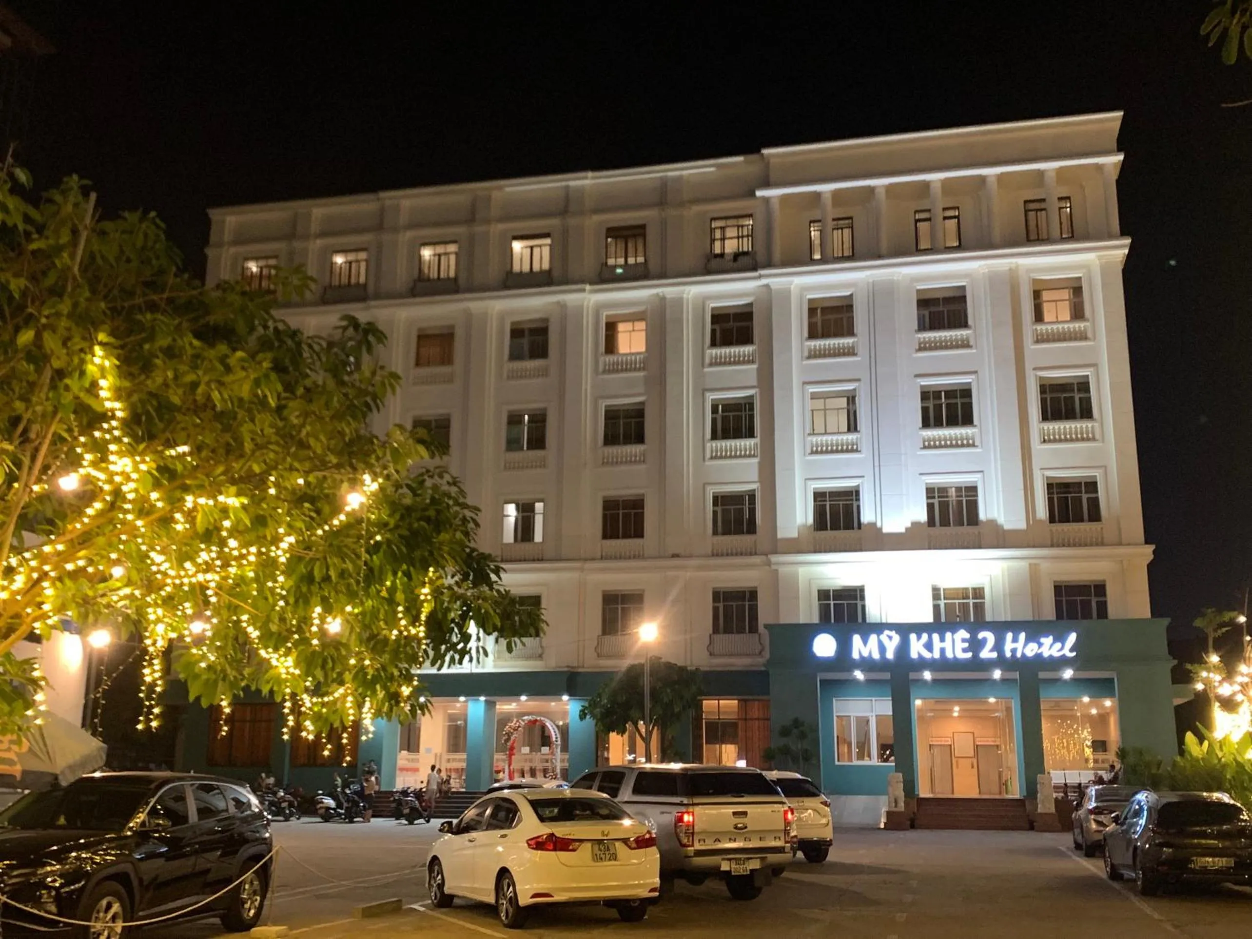 My Khe 2 Da Nang Seafront Hotel