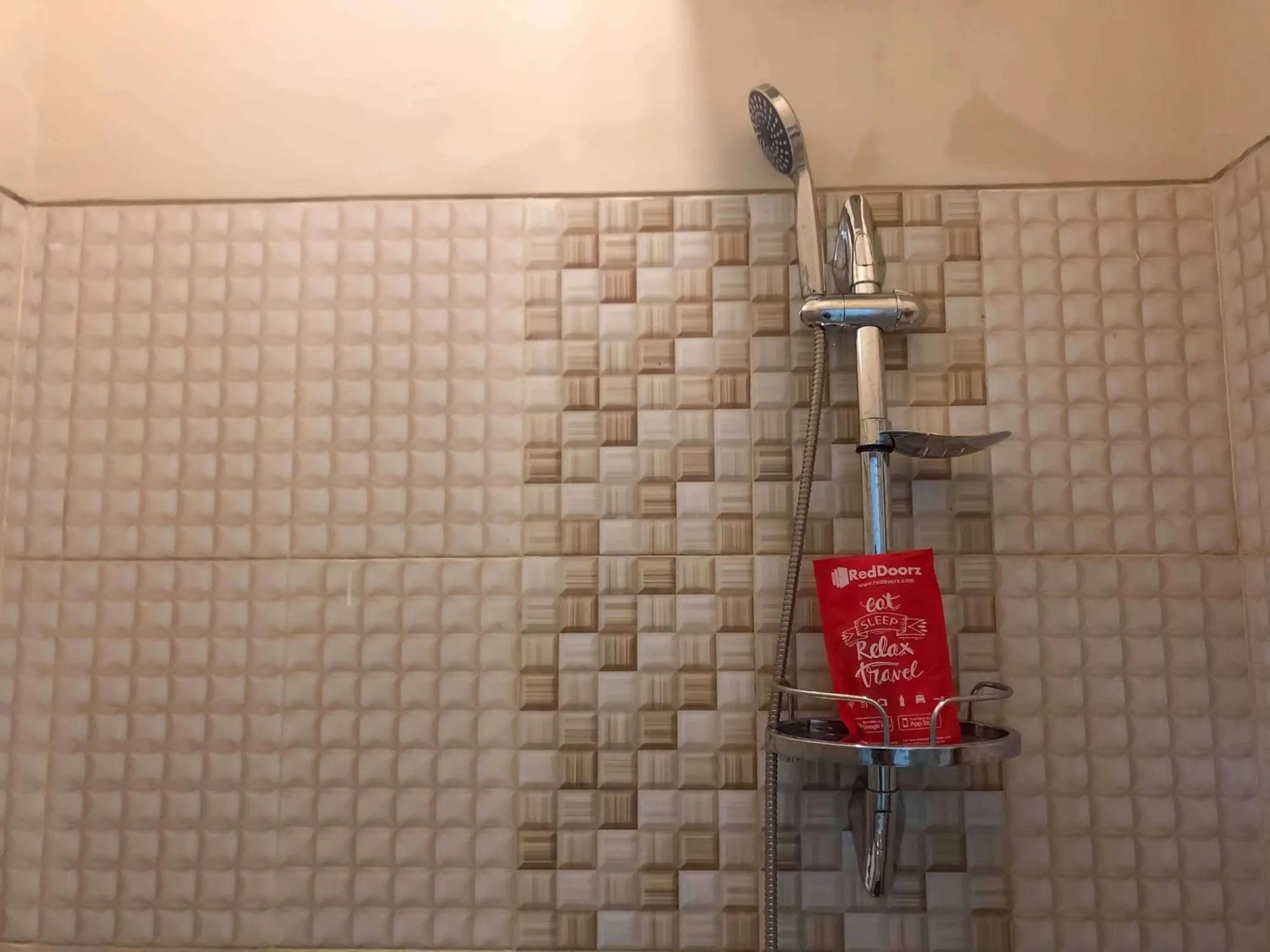 Bathroom in RedDoorz Syariah @ Jl. Cengger Ayam Dalam