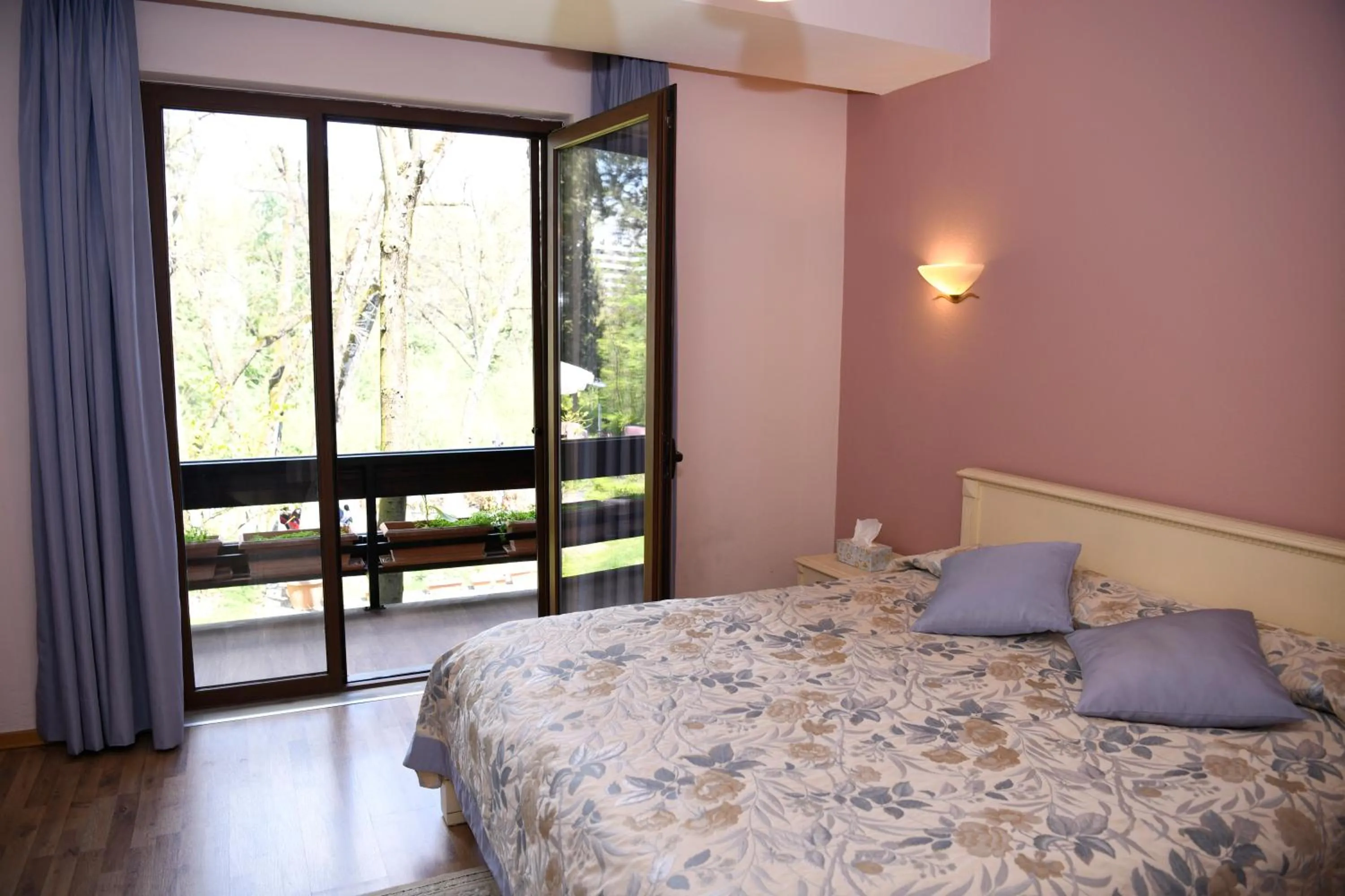 Bed in Hotel Restaurant Dreri
