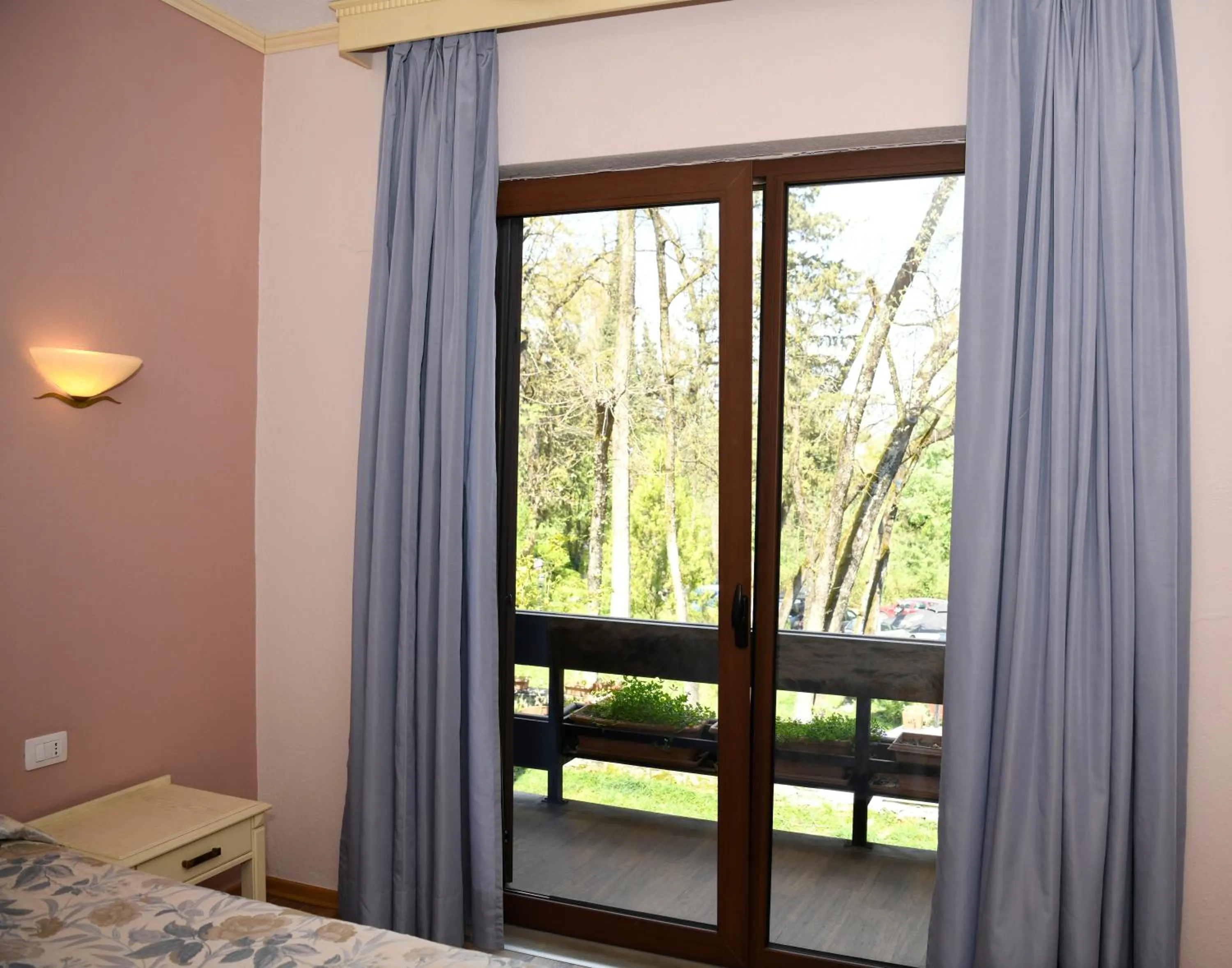 Bed in Hotel Restaurant Dreri