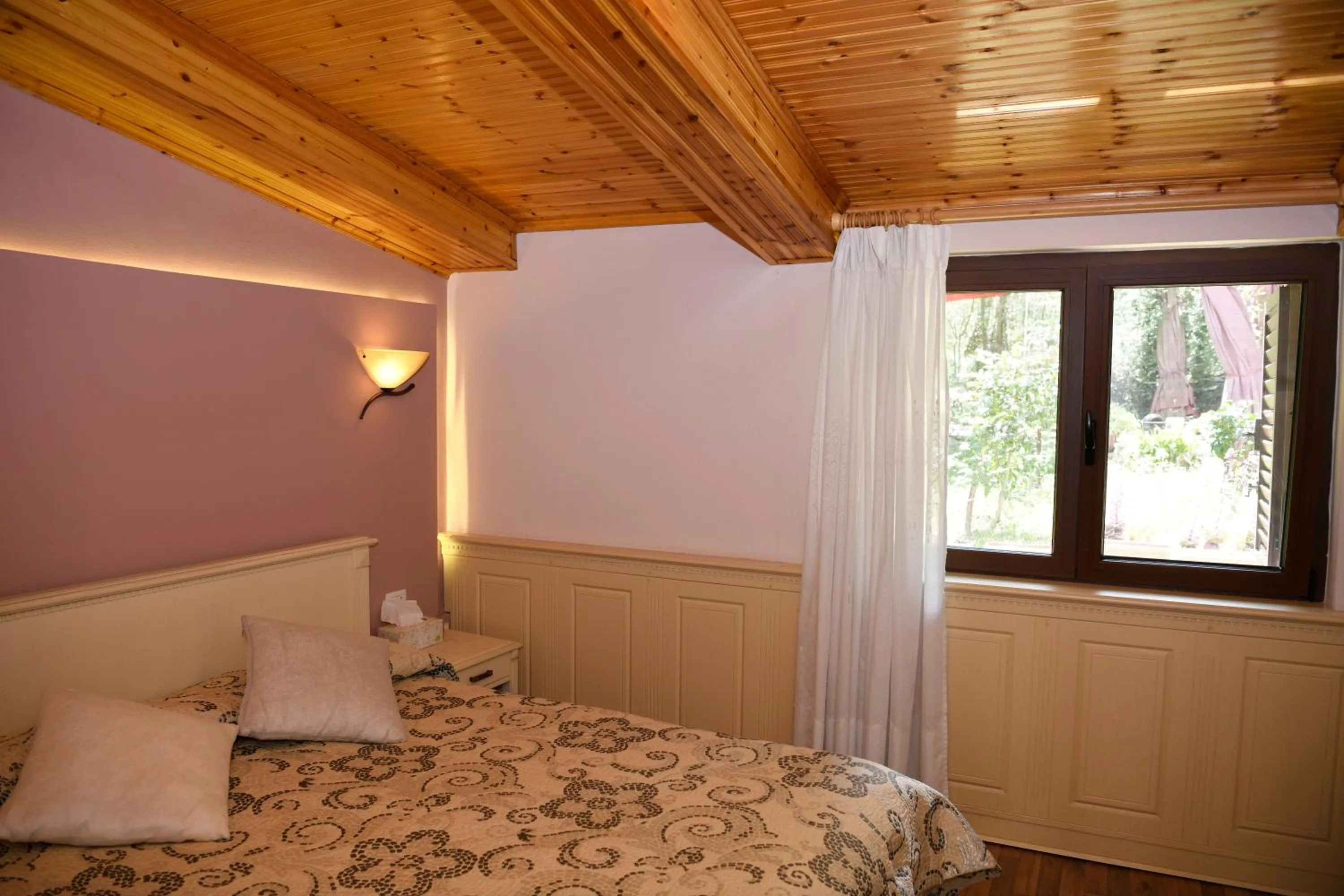 Bed in Hotel Restaurant Dreri