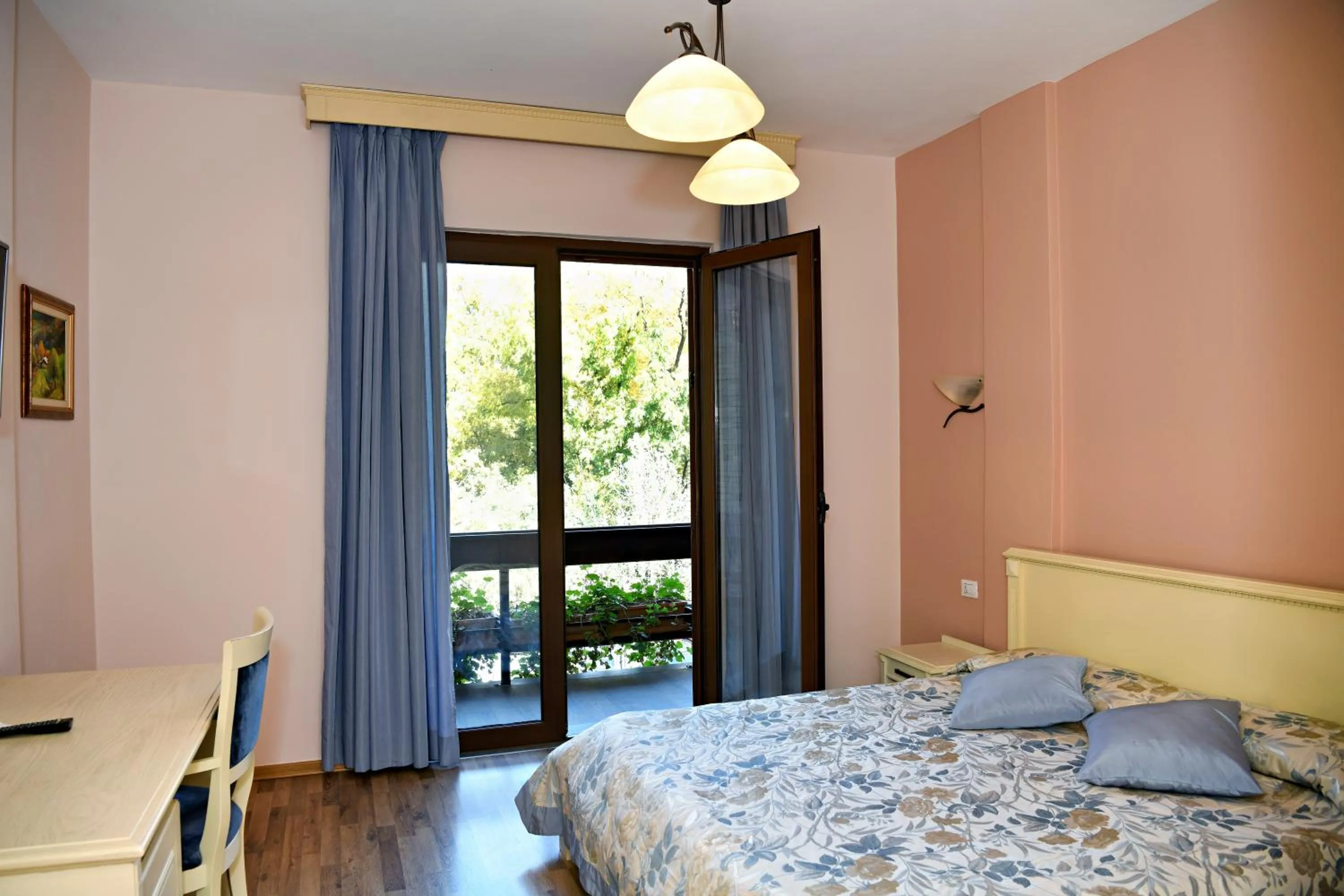 Bed in Hotel Restaurant Dreri