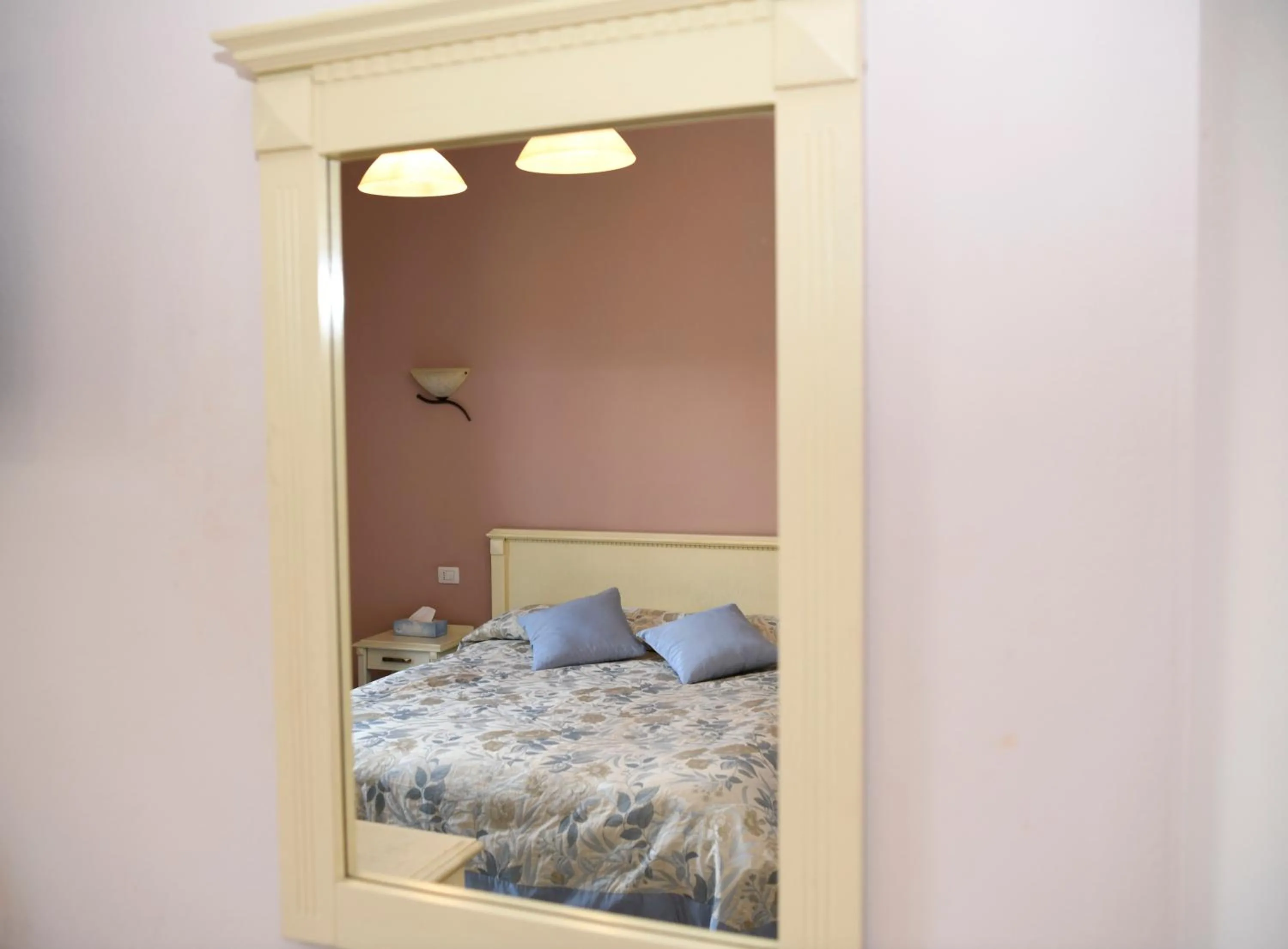 Bed in Hotel Restaurant Dreri