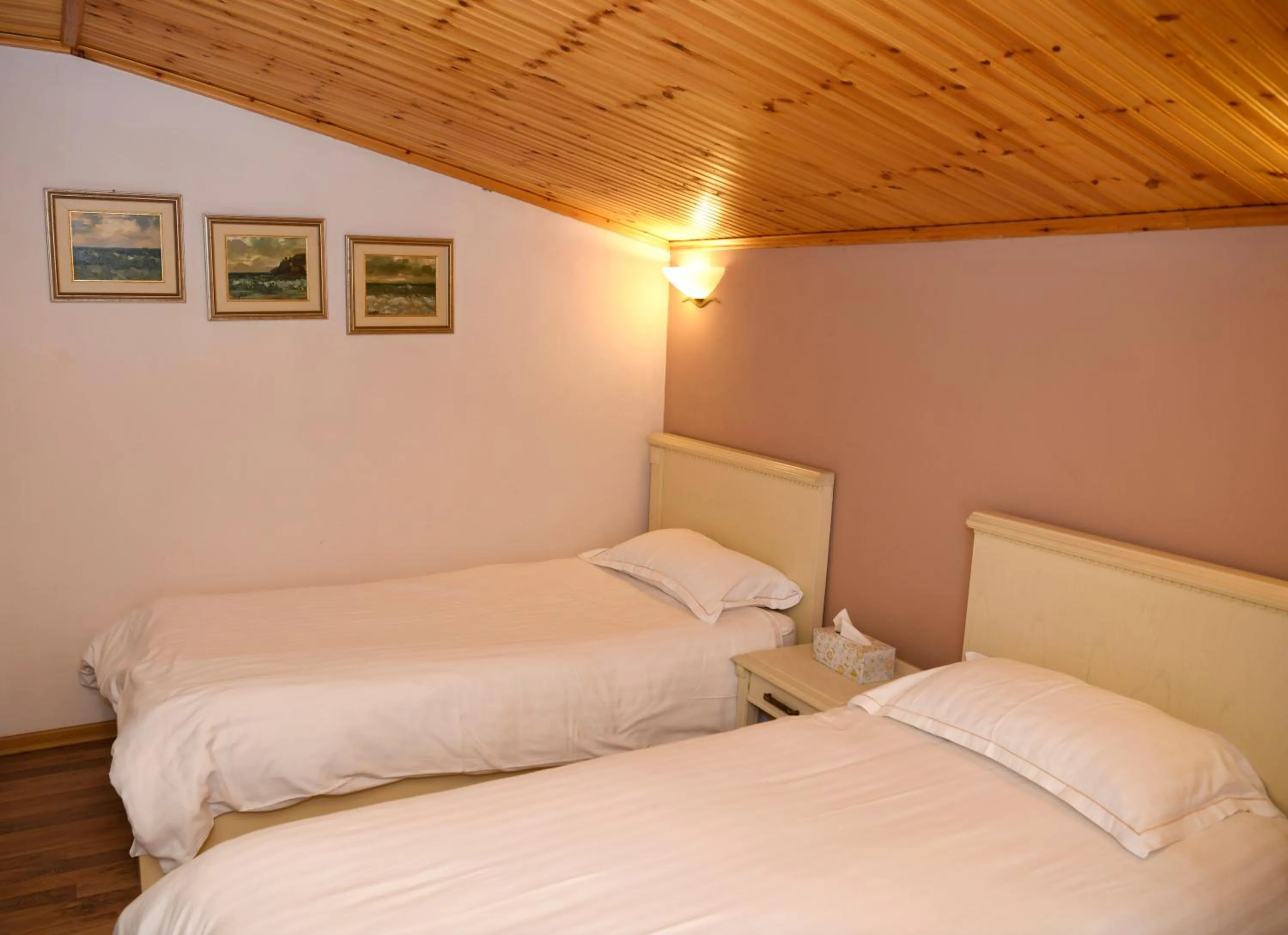 Bed in Hotel Restaurant Dreri