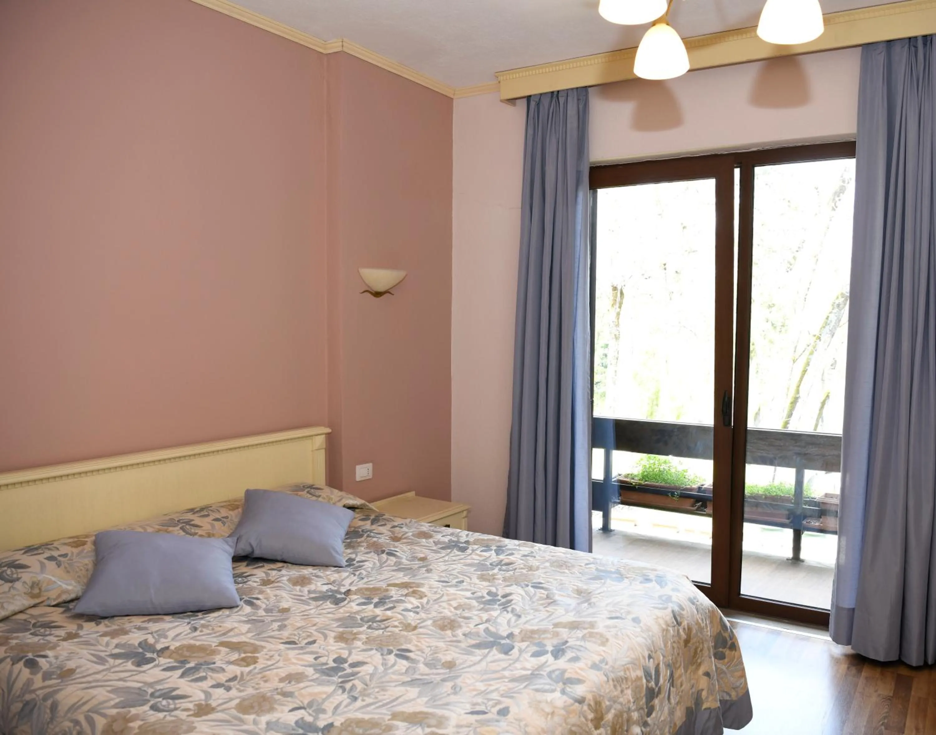 Bed in Hotel Restaurant Dreri