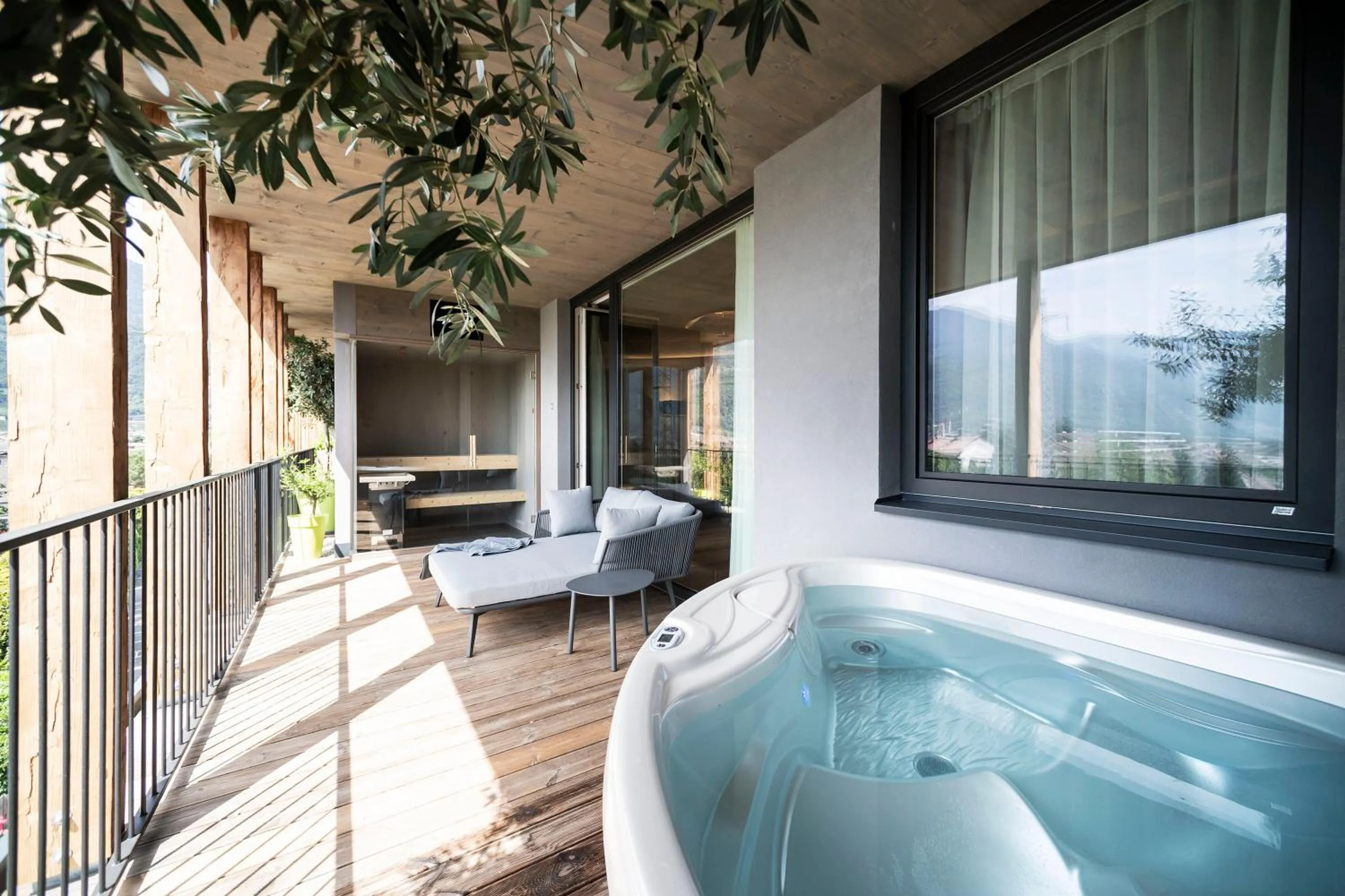 Deluxe Suite with Spa Bath in Hotel Pfeiss