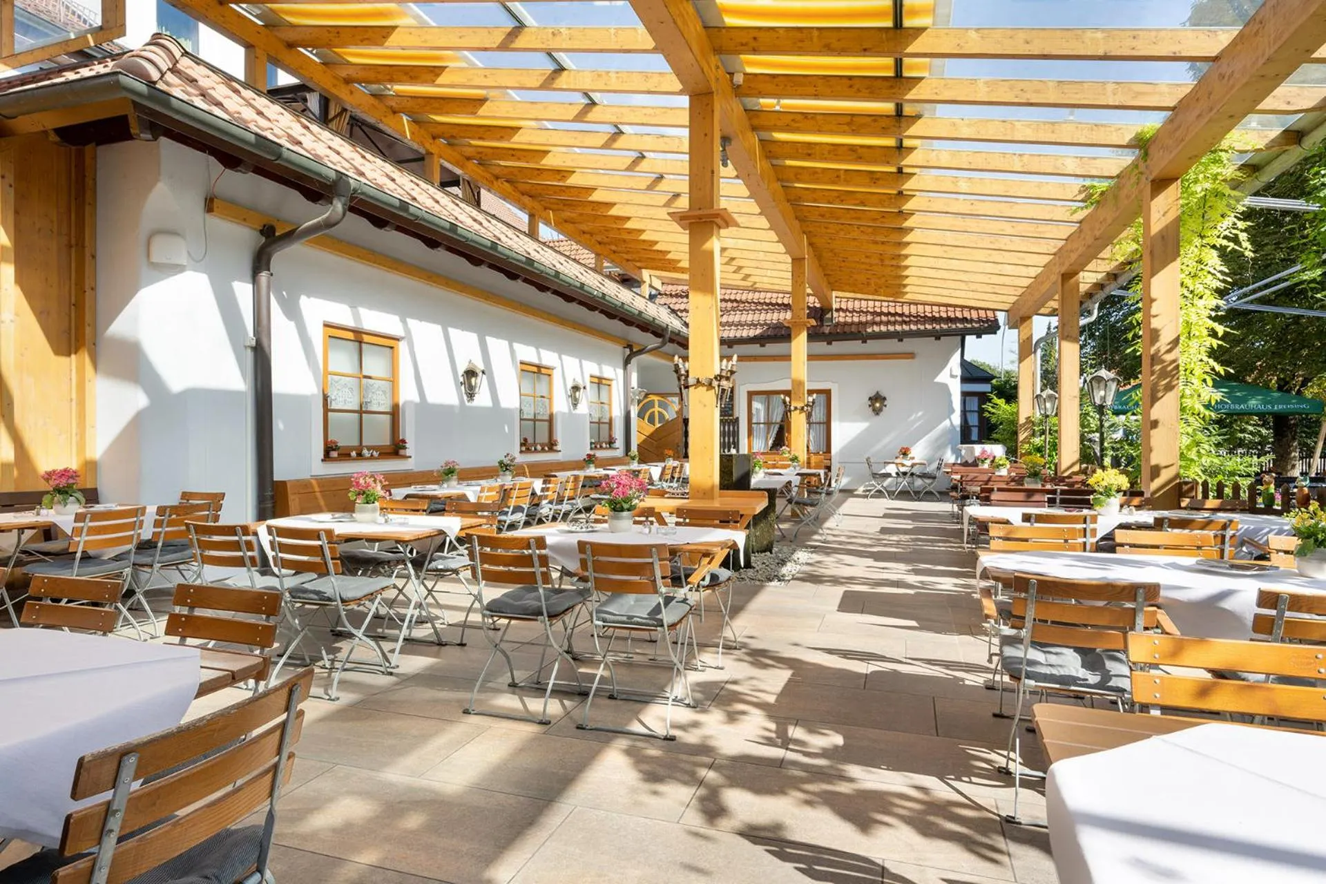 Restaurant/places to eat in Hotel Neuwirt