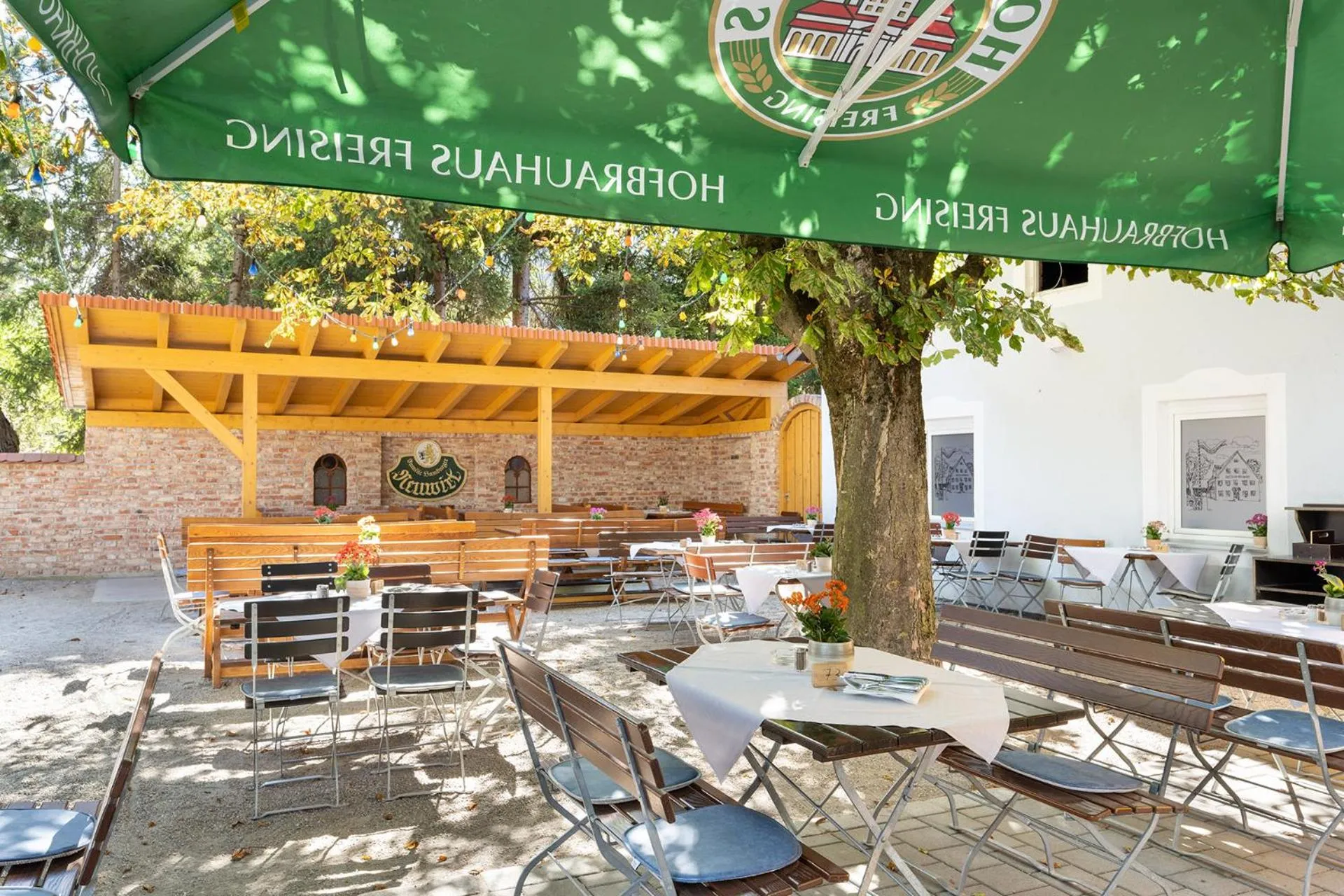 Restaurant/places to eat in Hotel Neuwirt